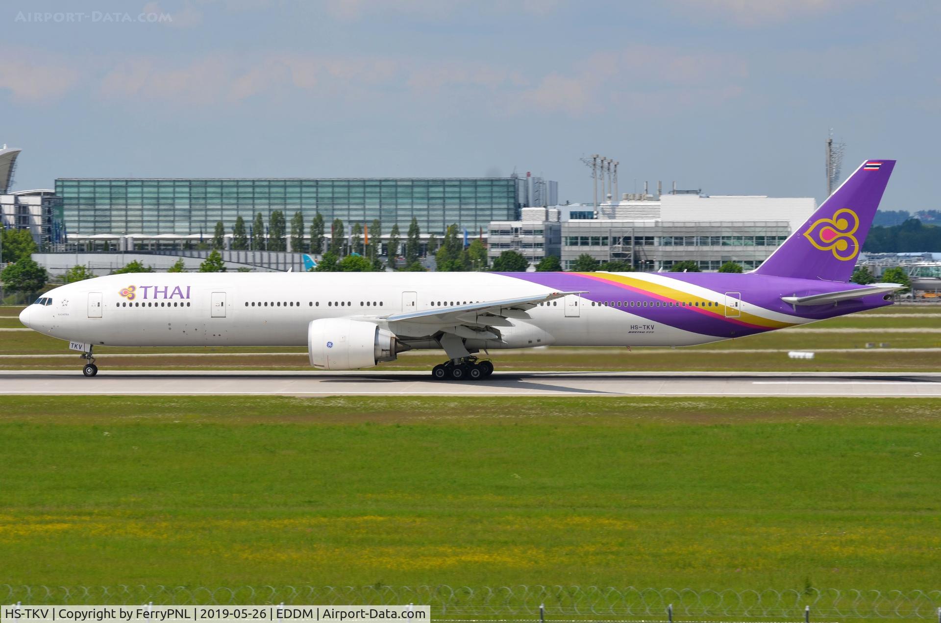 HS-TKV, 2014 Boeing 777-3D7/ER C/N 42111, Departure of Thai B773 to BKK.