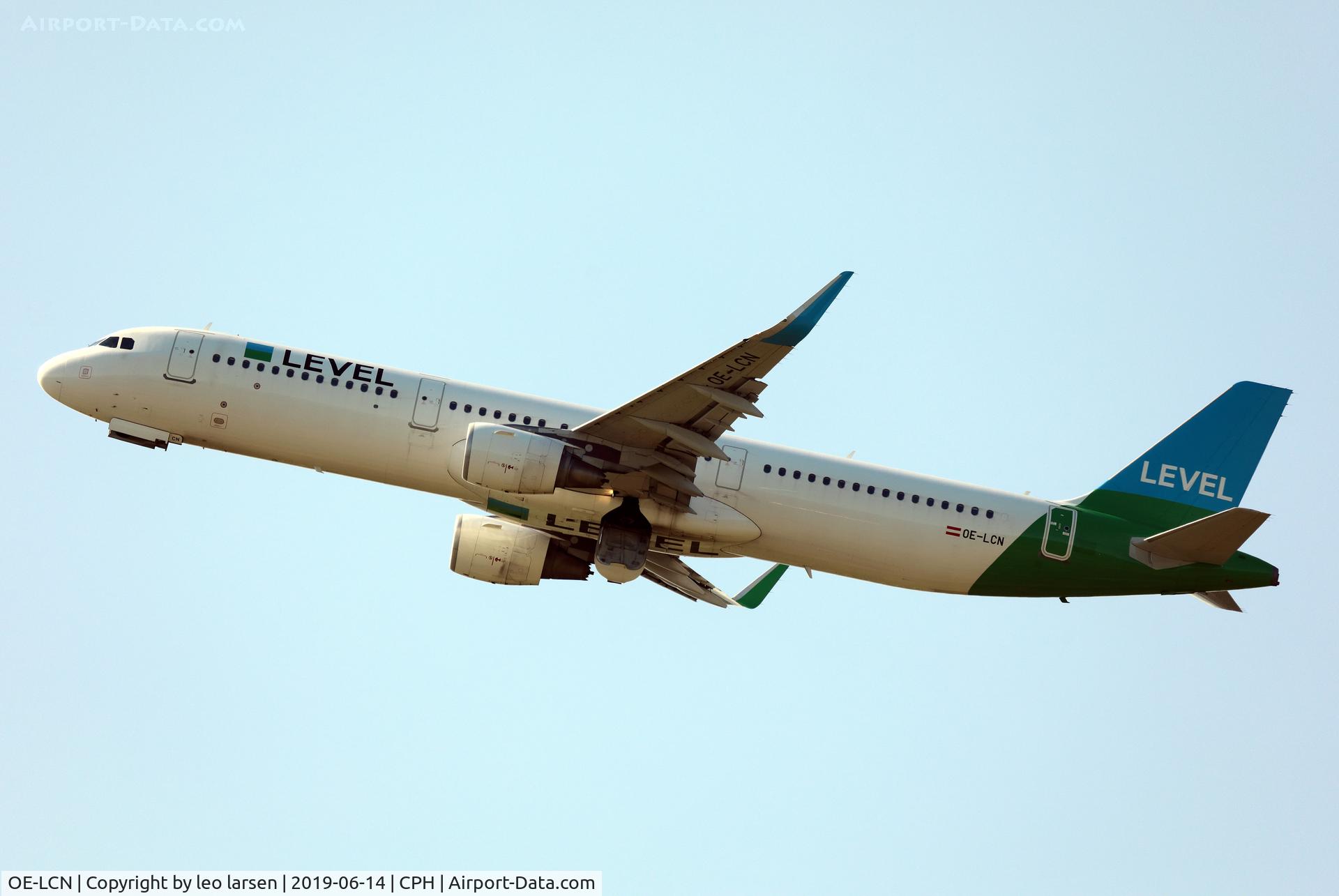 OE-LCN, 2015 Airbus A321-211 C/N 6454, Copenhagen 14.6.2019