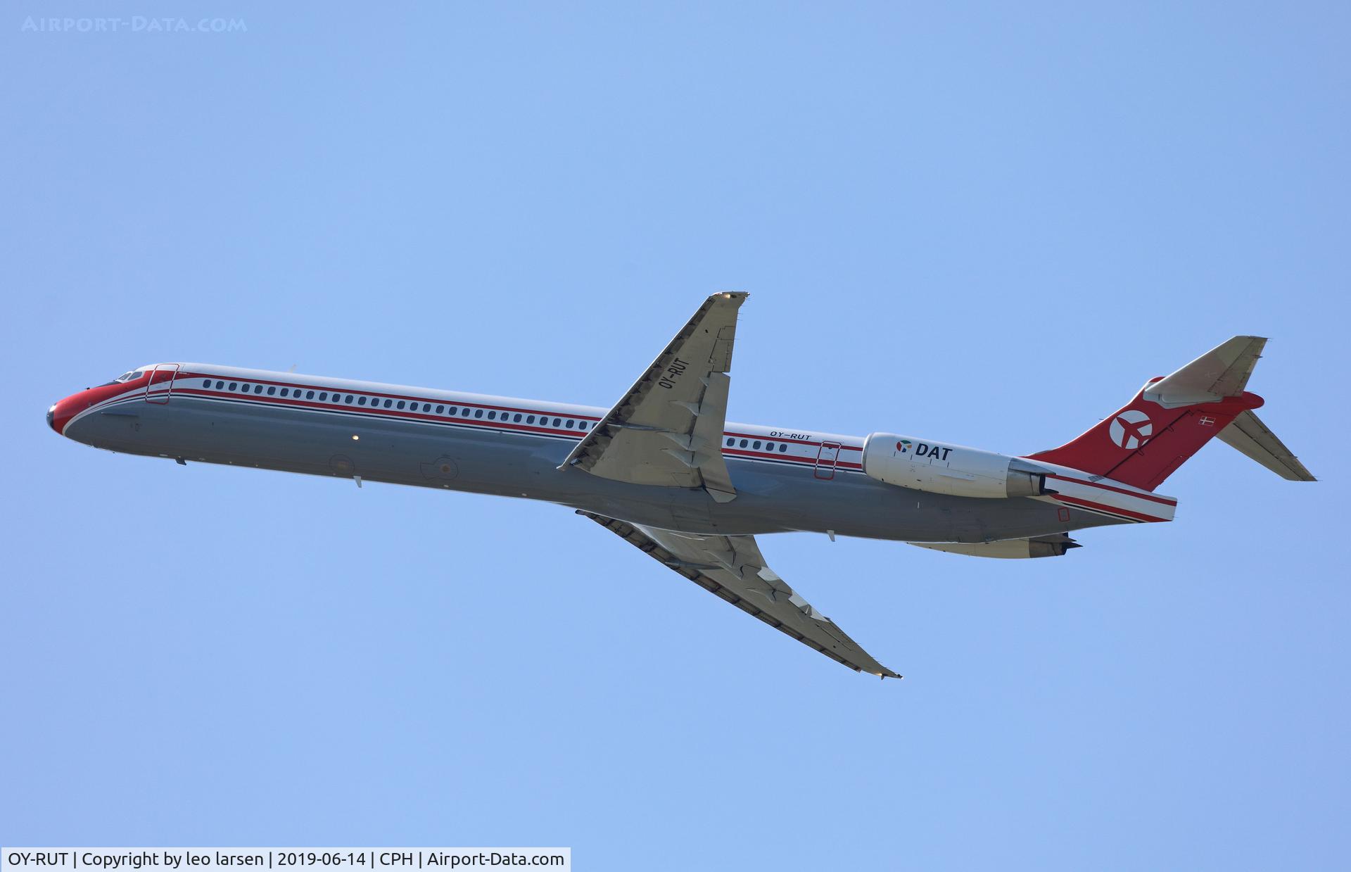 OY-RUT, 1991 McDonnell Douglas MD-82 (DC-9-82) C/N 49902, Copenhagen 14.6.2019