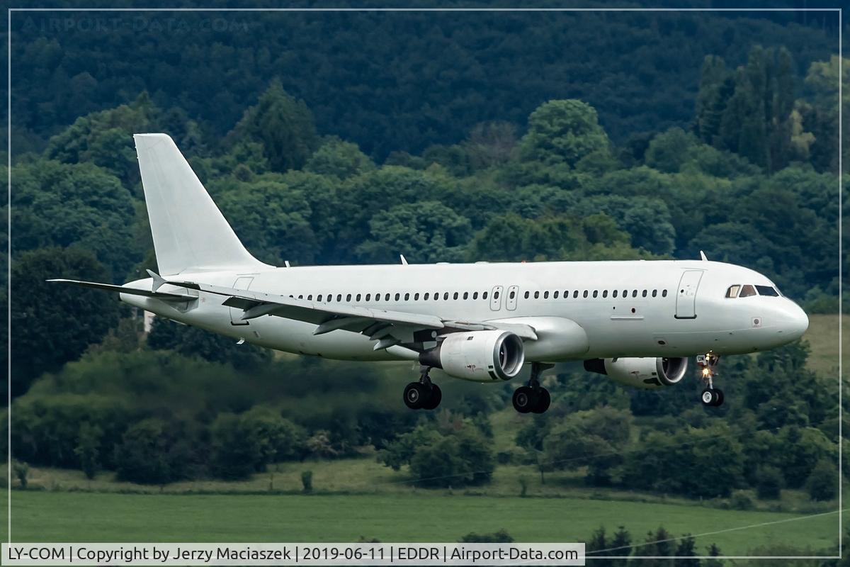 LY-COM, 1995 Airbus A320-212 C/N 528, Airbus A320-212