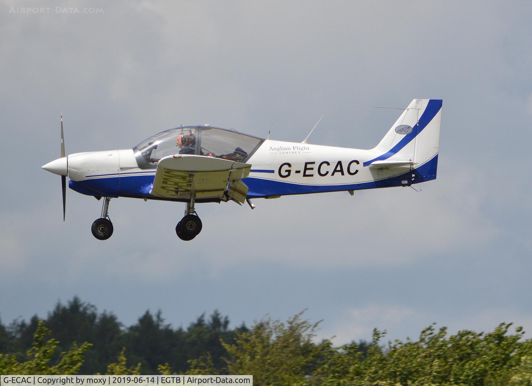 G-ECAC, 2007 Robin R-2120U Alpha C/N 120T-0001, Robin R-2120U Alpha landing at Wycombe Air Park. Ex ZK-SXY