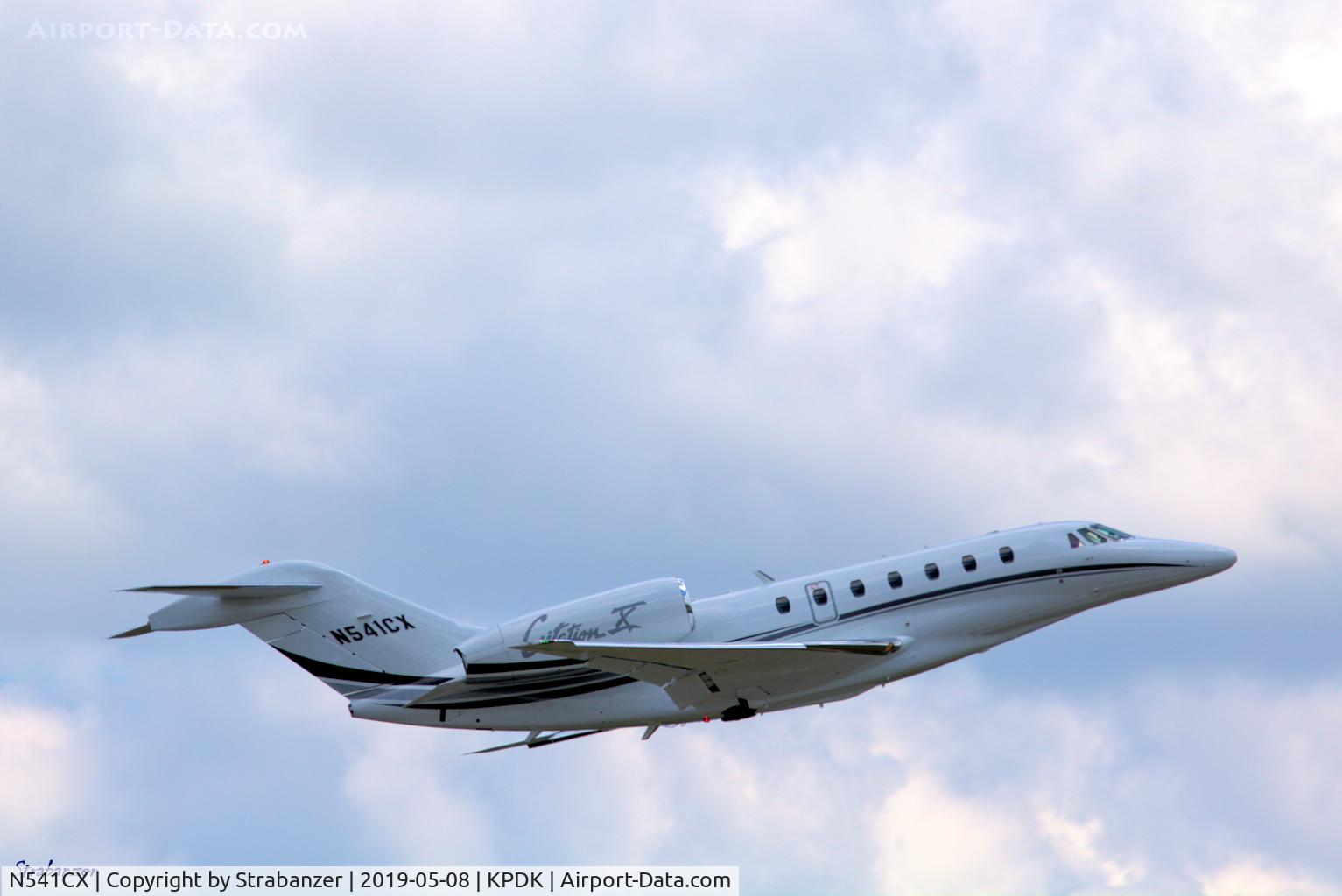 N541CX, 1997 Cessna 750 Citation X Citation X C/N 750-0036, Citation X taking off from PDK