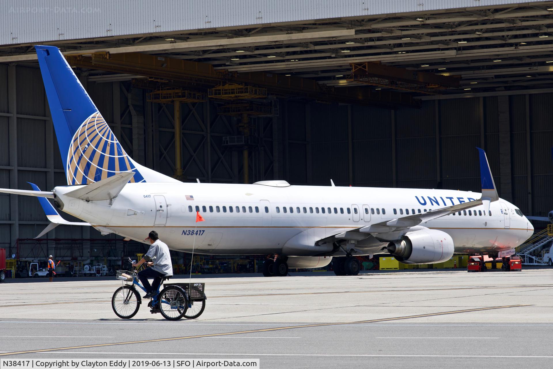 N38417, 2008 Boeing 737-924/ER C/N 31665, SFO 2019.