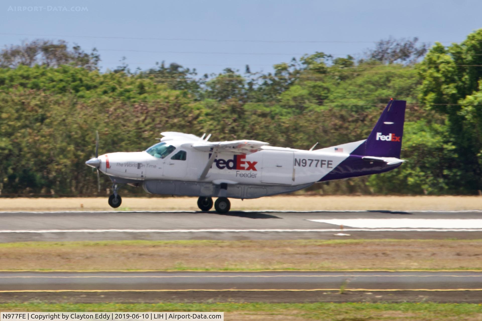 N977FE, 1988 Cessna 208B C/N 208B0104, LIH 2019.