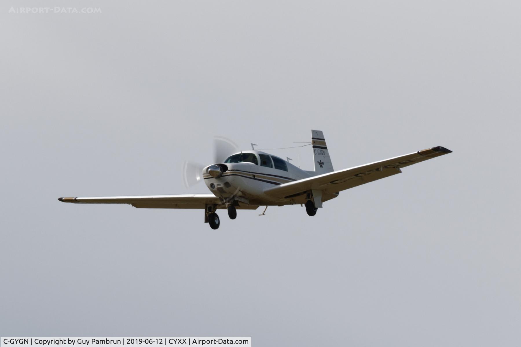 C-GYGN, 1976 Mooney M20F Executive C/N 22-1353, Landing