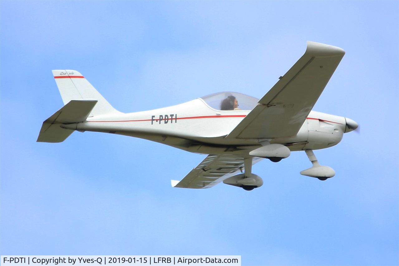 F-PDTI, Pennec Serge Dieselis PL-2 C/N 02, Pennec Serge DIESELIS PL-2, Take off Rwy 07R, Brest-Bretagne Airport (LFRB-BES)