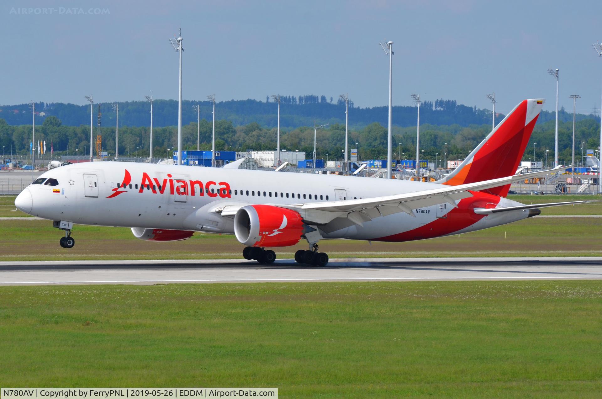 N780AV, 2014 Boeing 787-8 Dreamliner Dreamliner C/N 37502, Landing of Avianca B788.