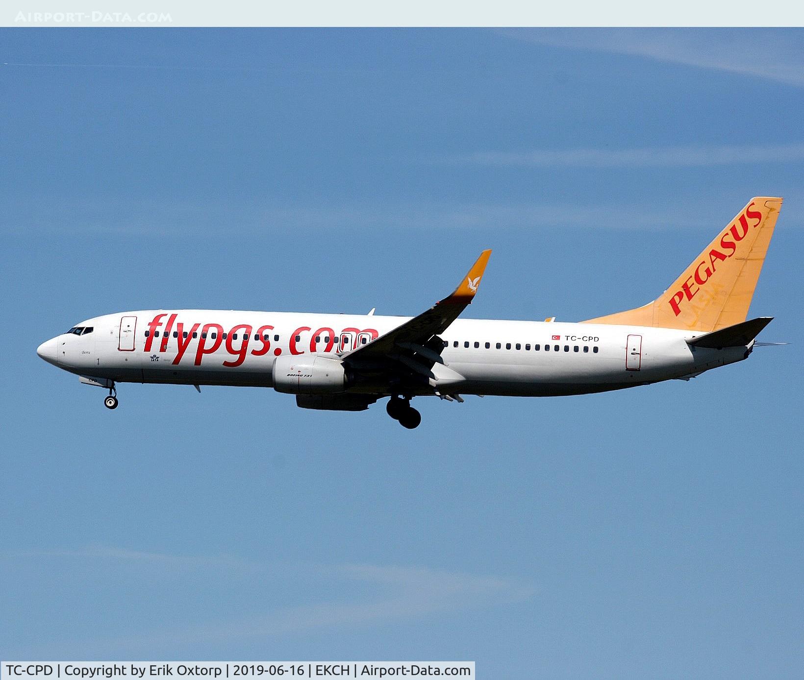TC-CPD, 2012 Boeing 737-82R C/N 40726, TC-CPD landing rw 22L
