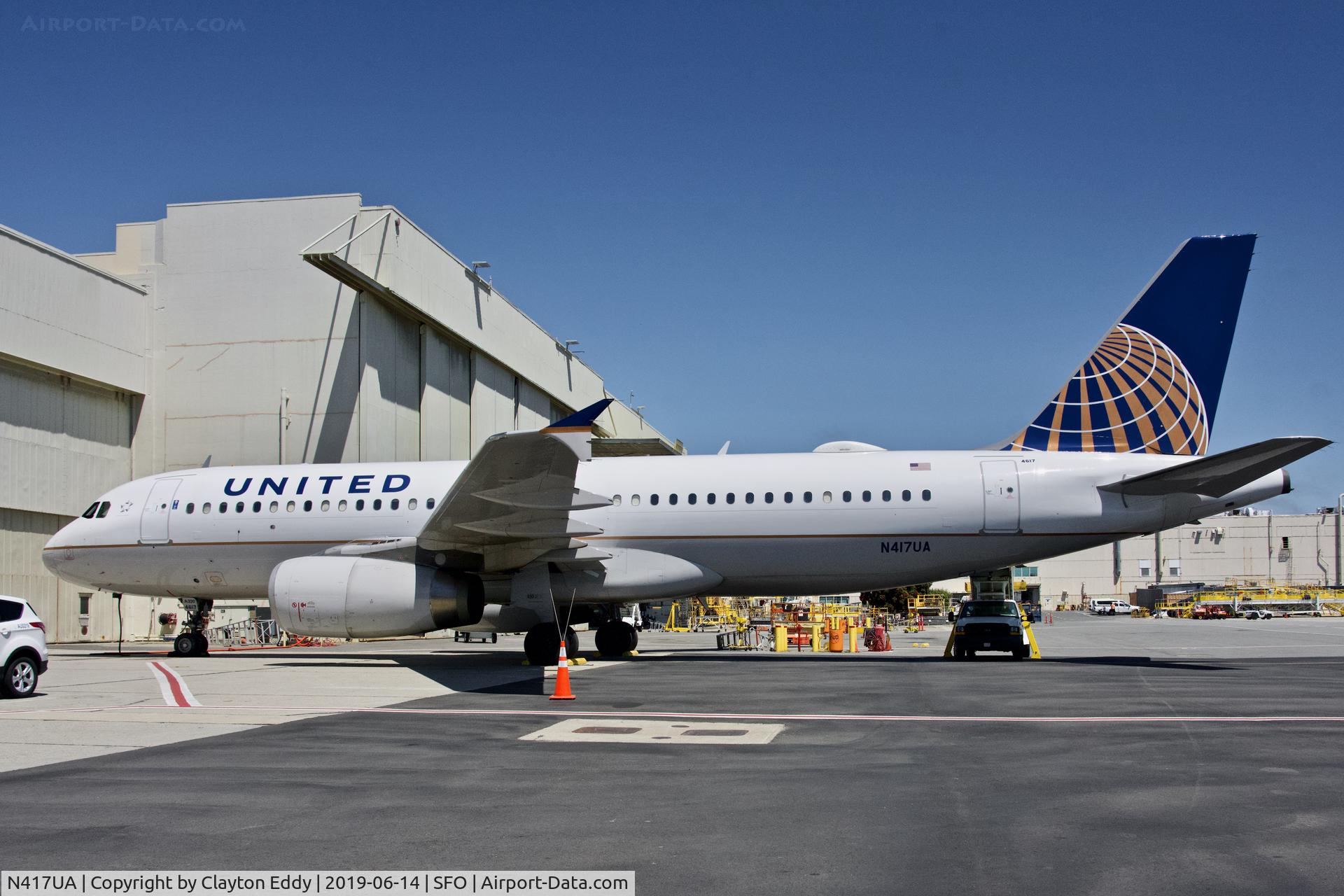 N417UA, 1994 Airbus A320-232 C/N 483, SFO 2019.