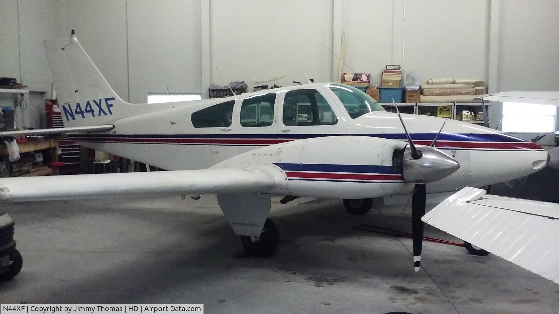 N44XF, 1964 Beech 95-B55 (T42A) Baron C/N TC-731, 1964 B-55 white with blue and red stripes