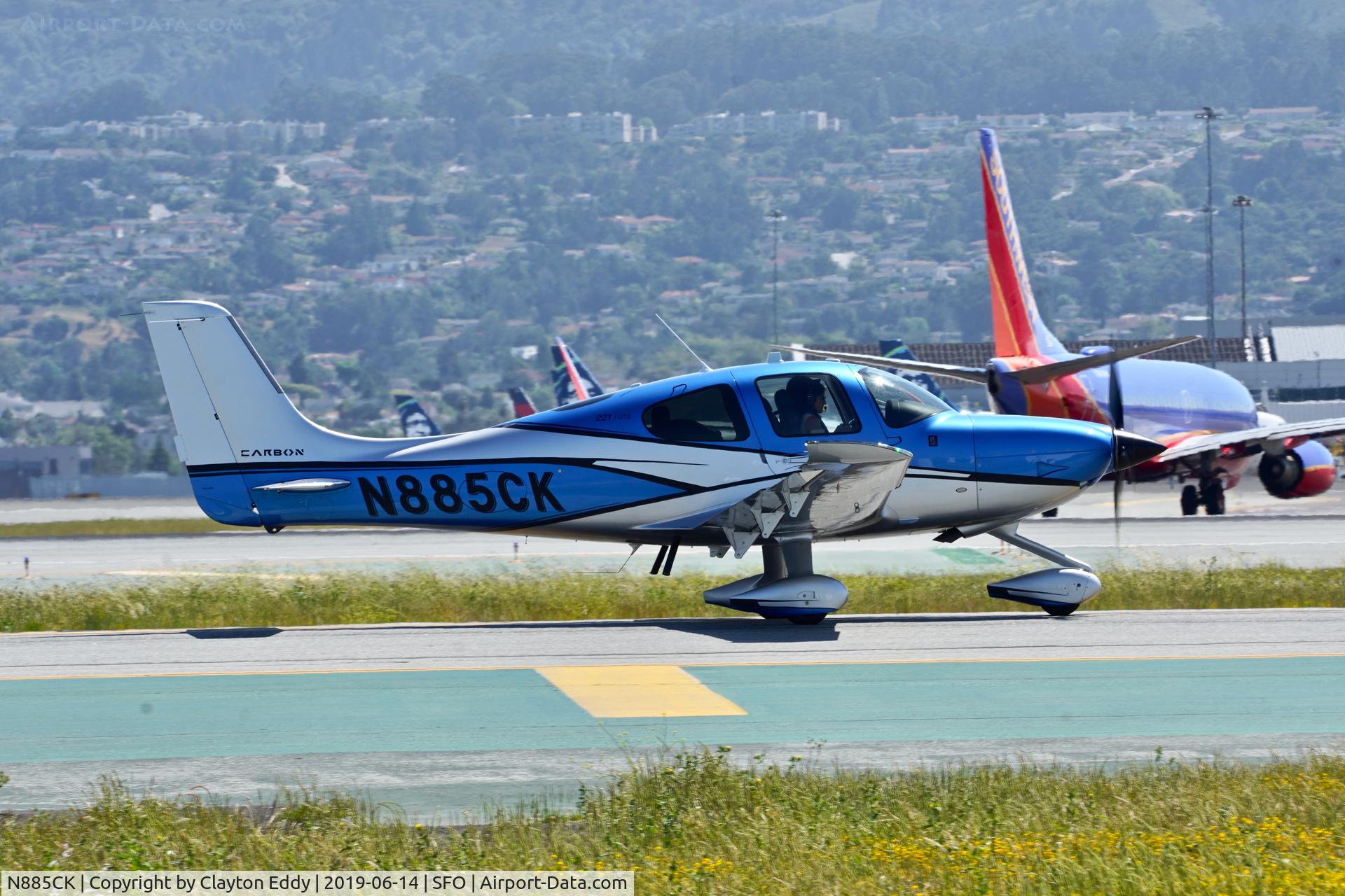 N885CK, 2017 Cirrus SR22T Carbon C/N 1510, SFO 2019.