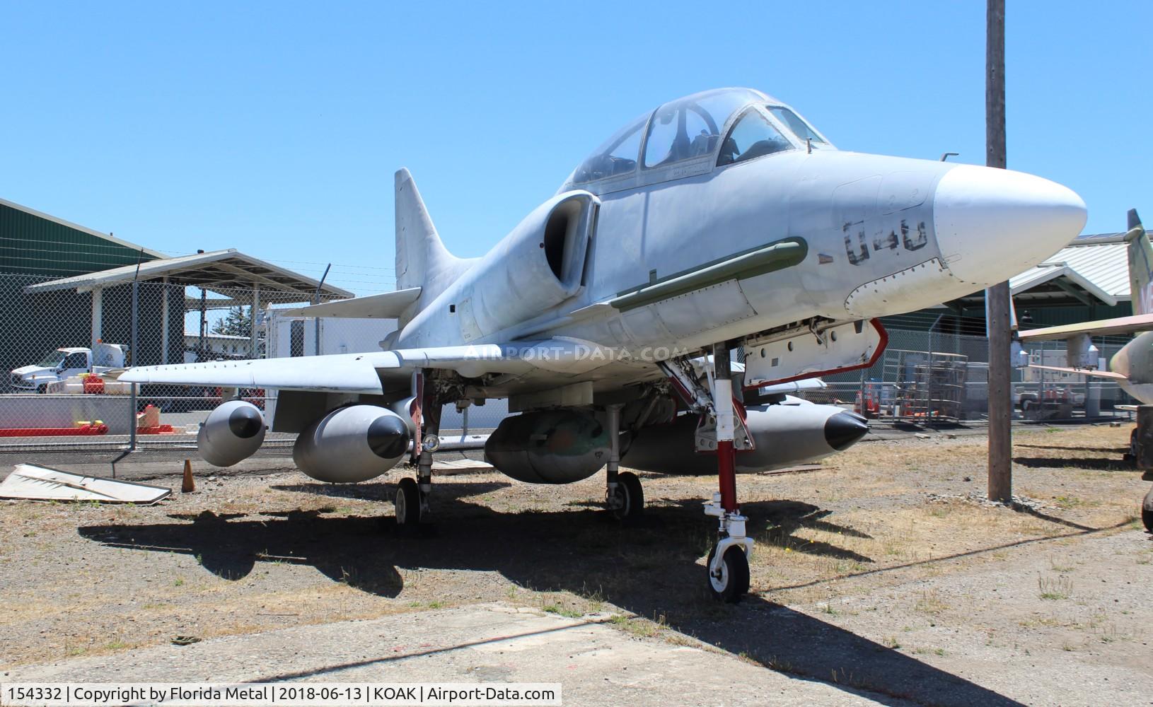 154332, Douglas TA-4J Skyhawk C/N 13720, TA-4J Oakland Aviation Museum