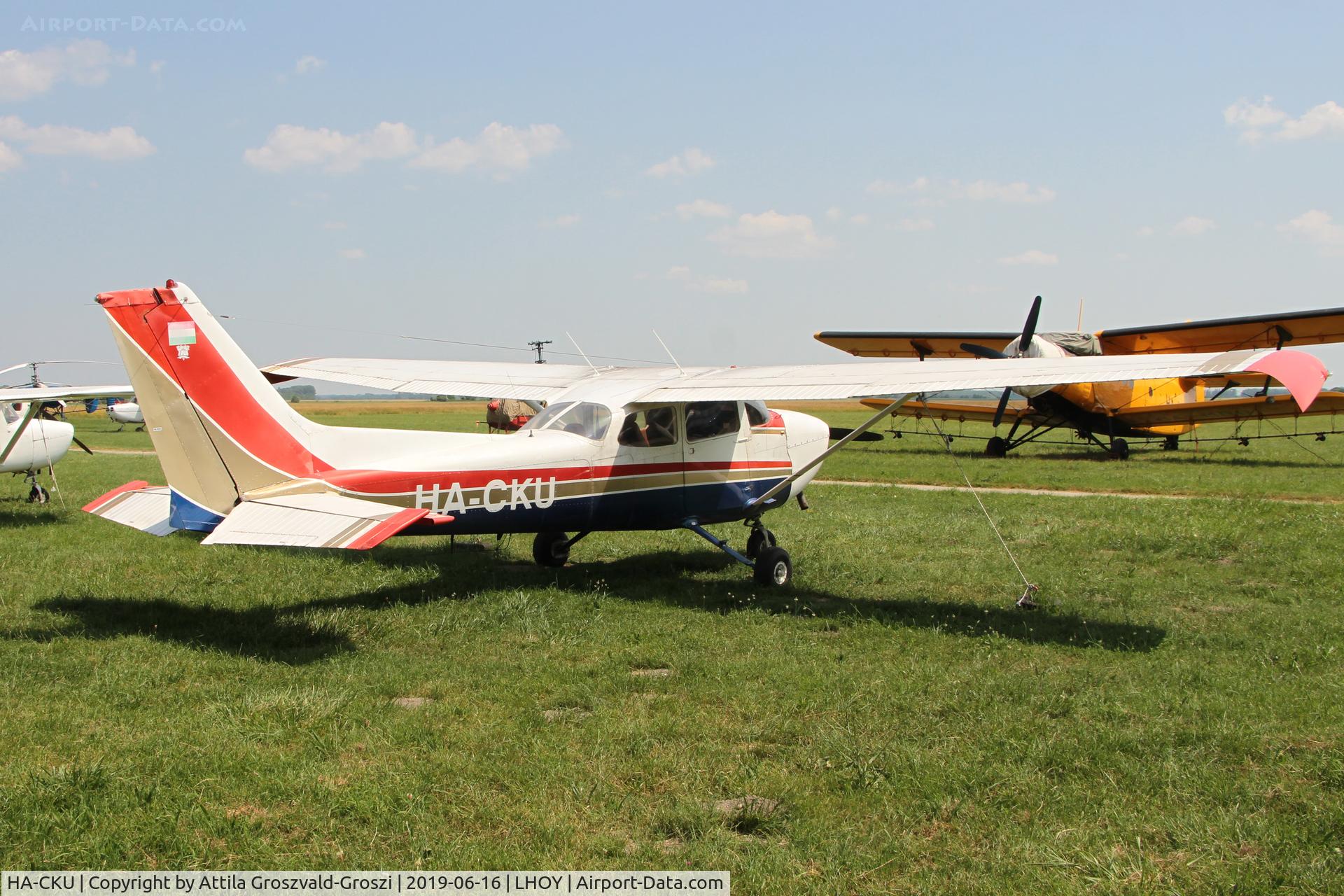 HA-CKU, 1977 Cessna 172N C/N 17269328, LHOY - Öcsény Airport, Hungary