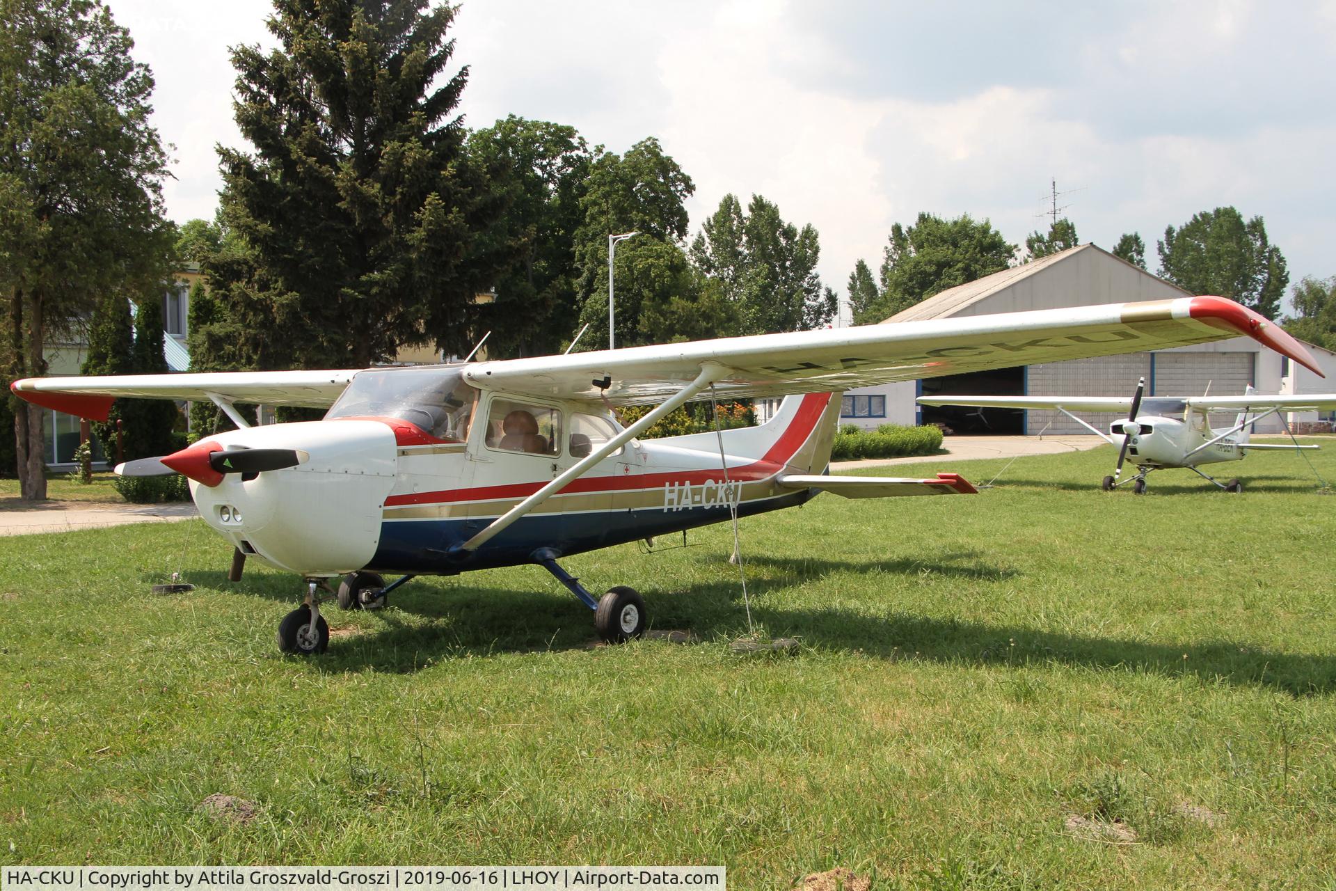 HA-CKU, 1977 Cessna 172N C/N 17269328, LHOY - Öcsény Airport, Hungary