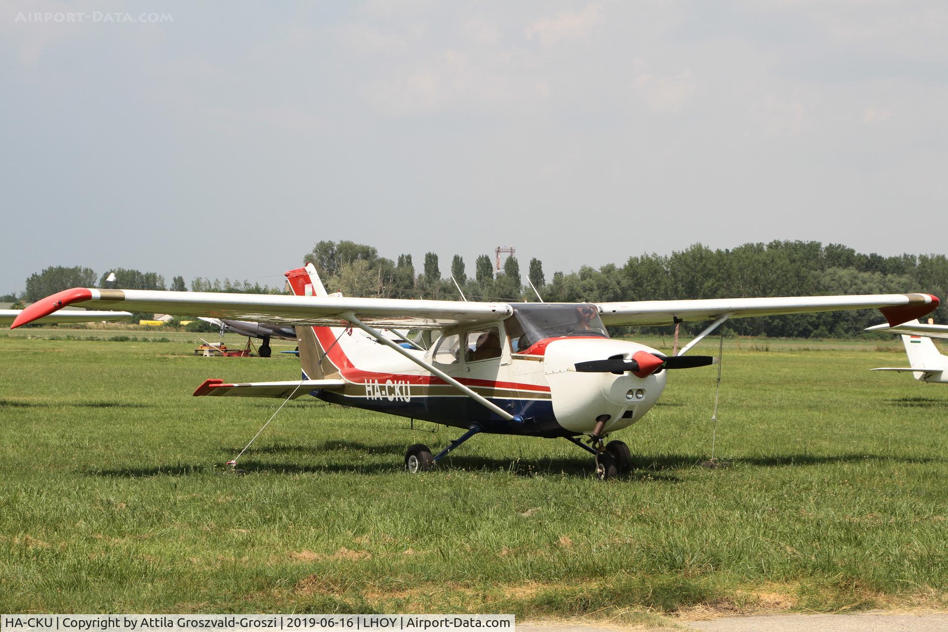 HA-CKU, 1977 Cessna 172N C/N 17269328, LHOY - Öcsény Airport, Hungary