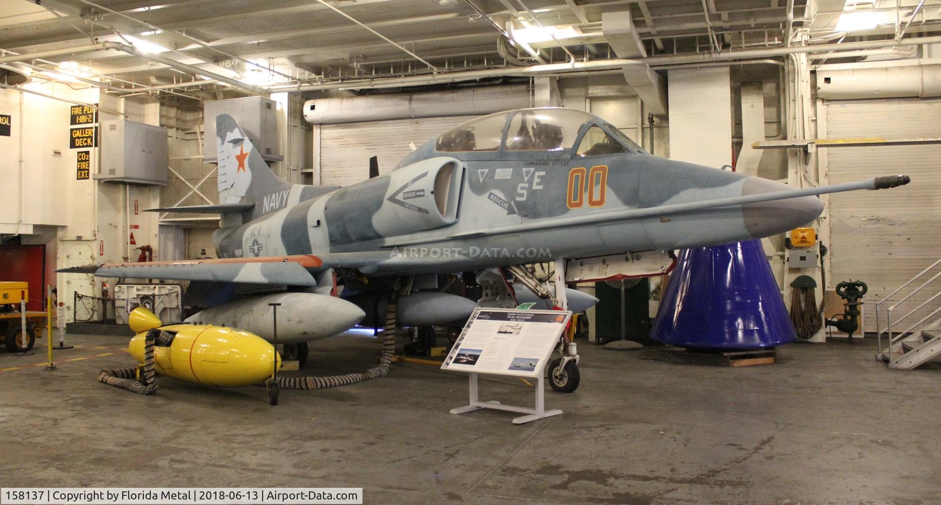 158137, Douglas TA-4J Skyhawk C/N 14174, TA-4J U.S.S. Hornet display