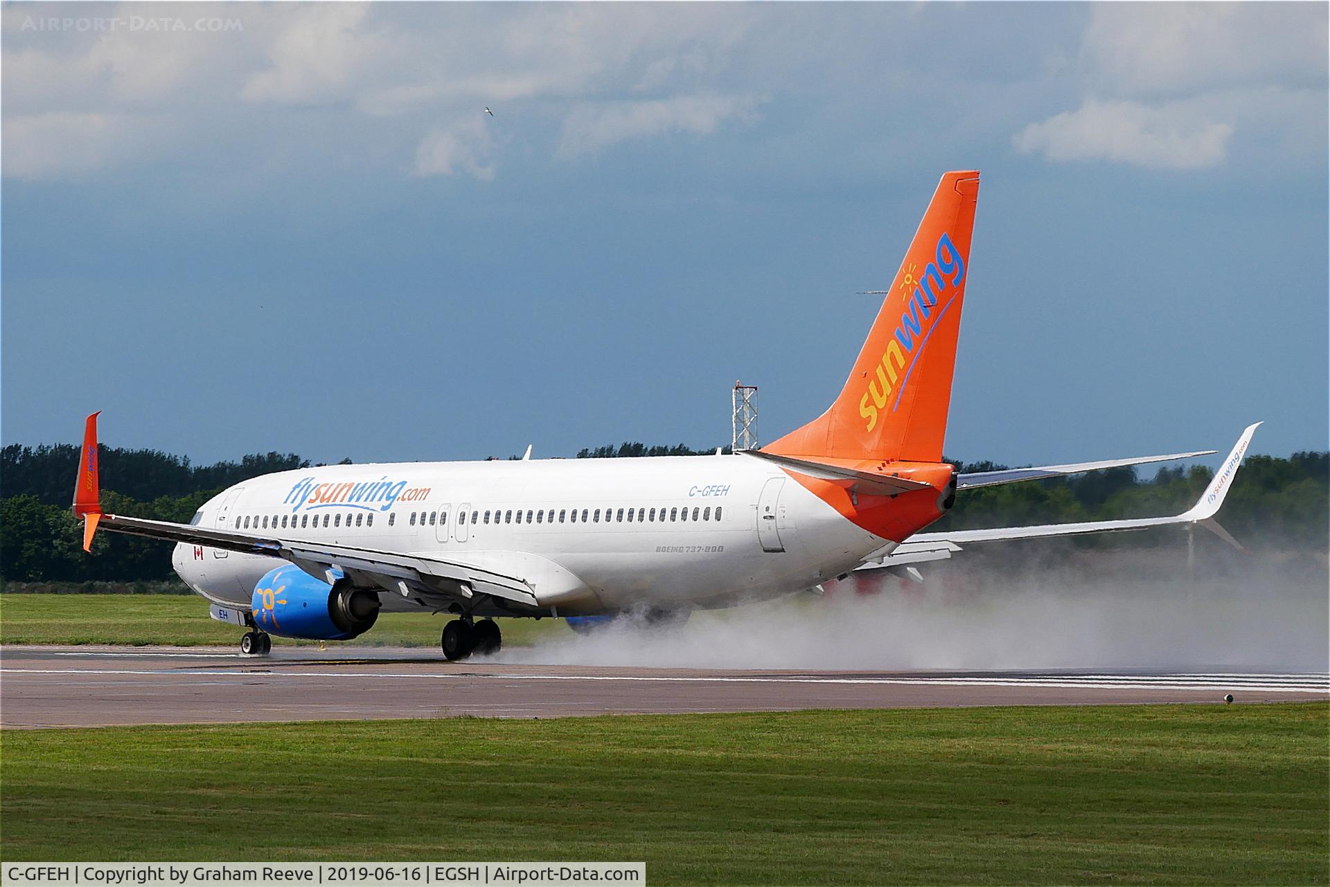 C-GFEH, 2015 Boeing 737-8GS C/N 41608, Departing from Norwich.