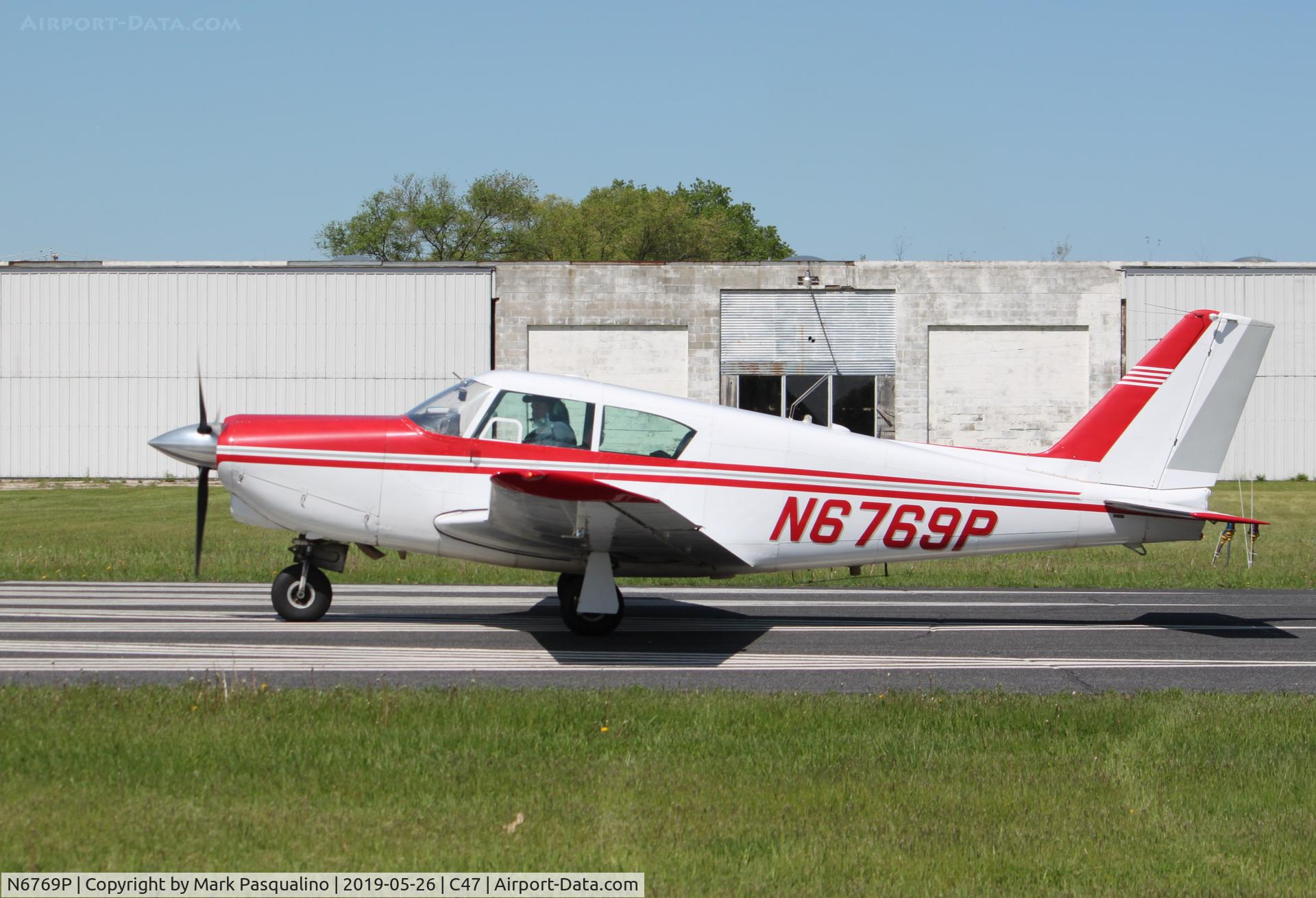 N6769P, 1960 Piper PA-24-180 Comanche C/N 24-1900, Piper PA-24-180