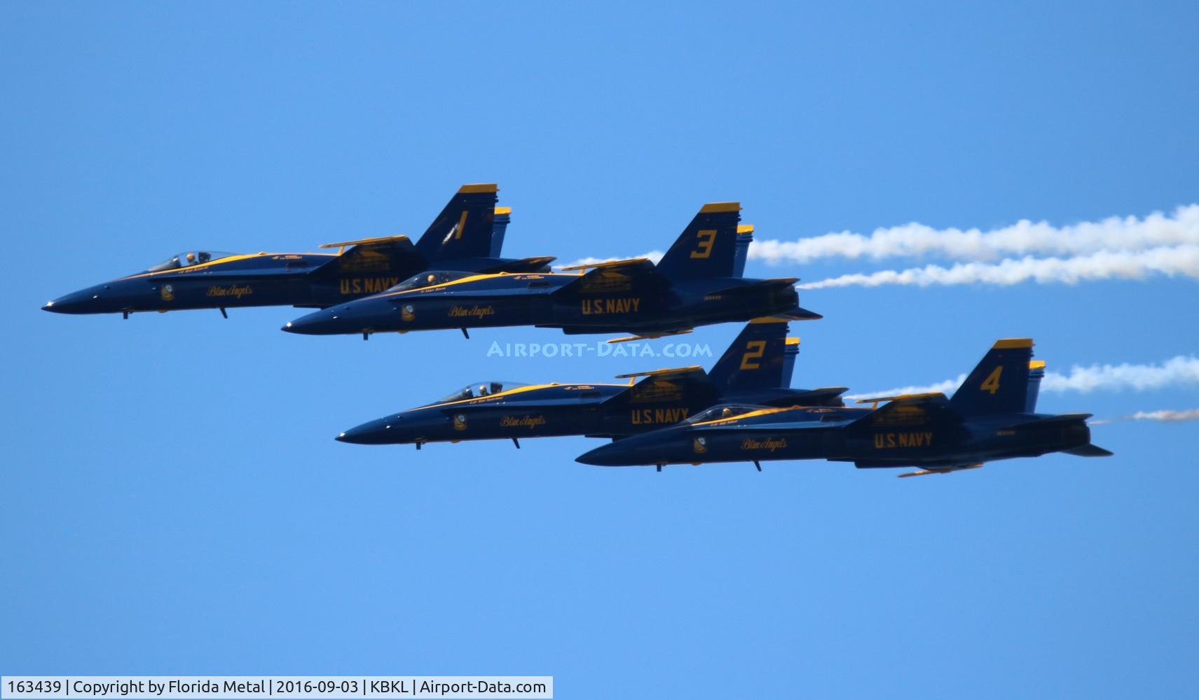 163439, 1987 McDonnell Douglas F/A-18C Hornet C/N 0639/C011, Cleveland Airshow 2016