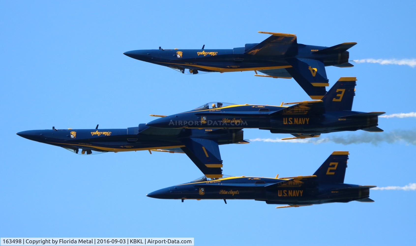 163498, 1988 McDonnell Douglas F/A-18C Hornet C/N 0737/C053, Cleveland Airshow 2016