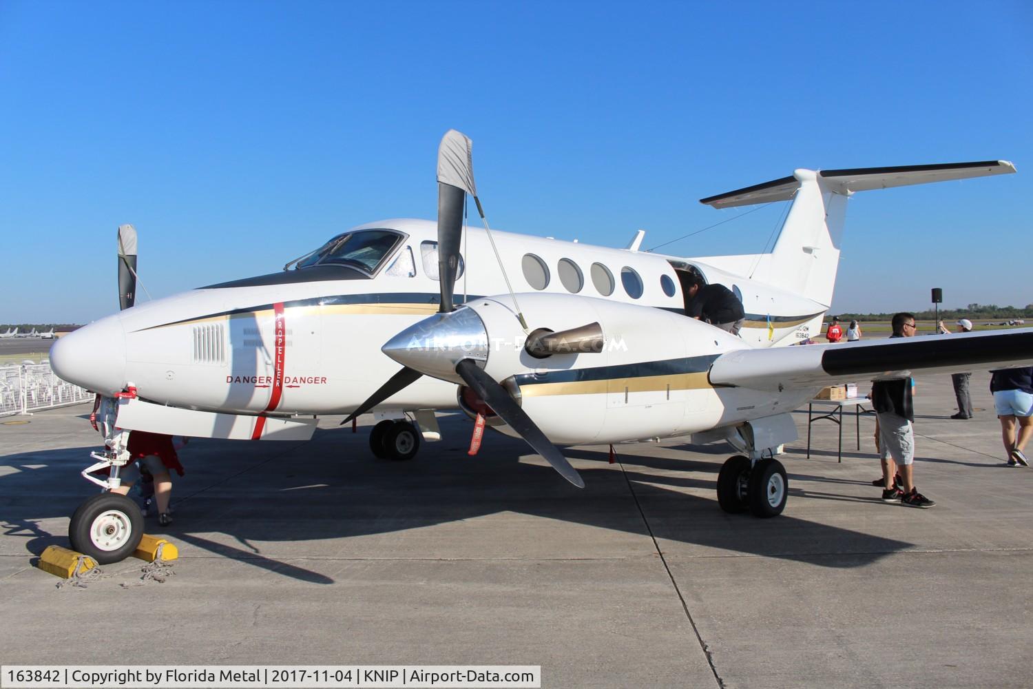 163842, 1987 Beech UC-12M Huron C/N BV-7, NAS JAX 2017