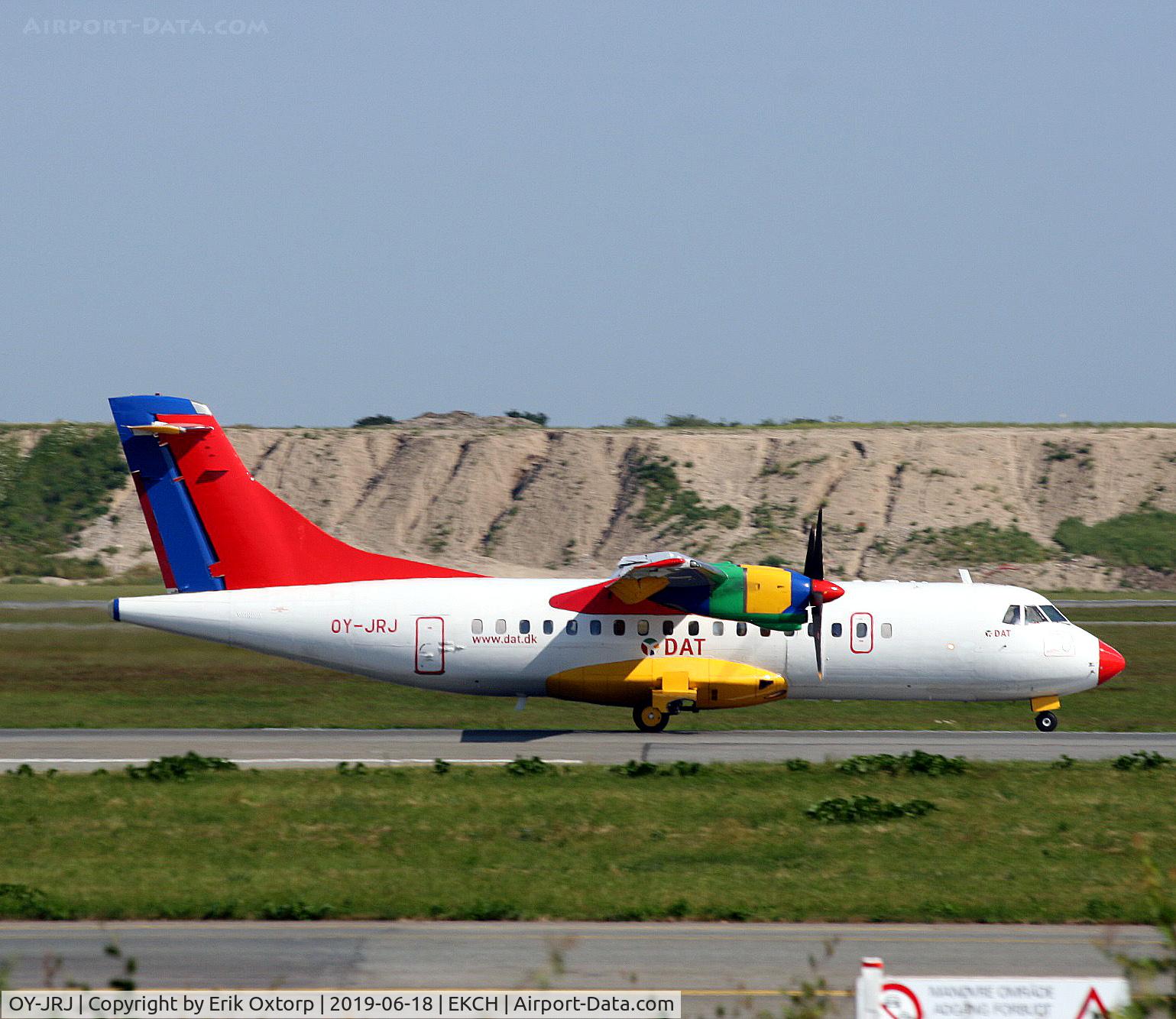 OY-JRJ, 1987 ATR 42-320 C/N 036, OY-JRJ taking off rw 22R. c/s slightly changed