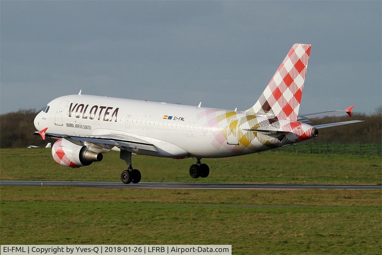 EI-FML, 2004 Airbus A319-111 C/N 2240, Airbus A319-111, Landing rwy 25L, Brest-Bretagne airport (LFRB-BES)