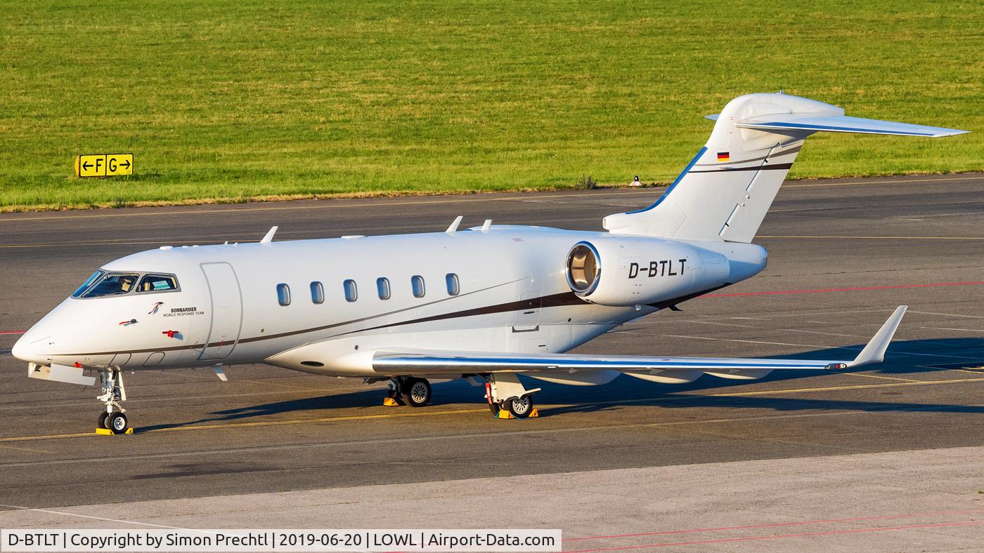 D-BTLT, 2005 Bombardier Challenger 300 (BD-100-1A10) C/N 20042, D-BTLT @ Linz Airport