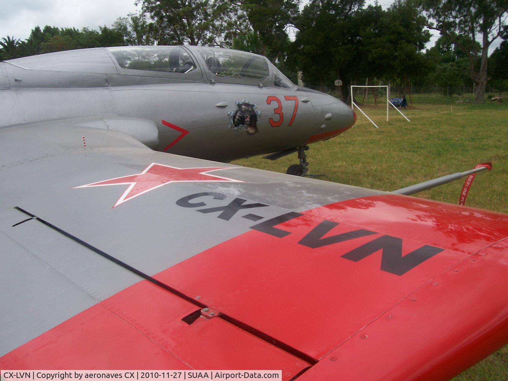 CX-LVN, 1972 Aero L-29 Delfin C/N 294856, Encuentro en Ángel S Adami 27 Nov 2010
