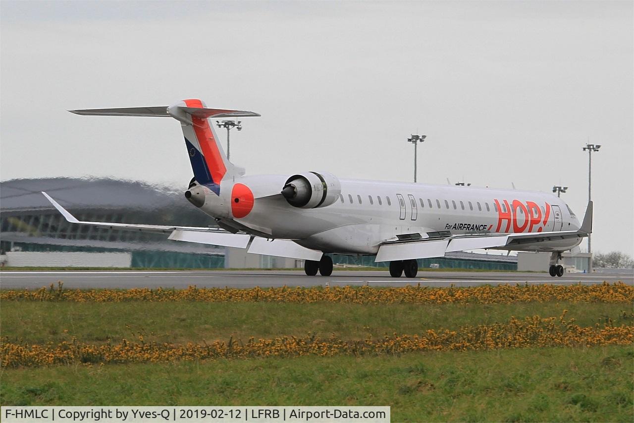 F-HMLC, 2010 Bombardier CRJ-1000EL NG (CL-600-2E25) C/N 19006, Bombardier CRJ-1000EL NG, Reverse thrust landing rwy 25L, Brest-Bretagne airport (LFRB-BES)