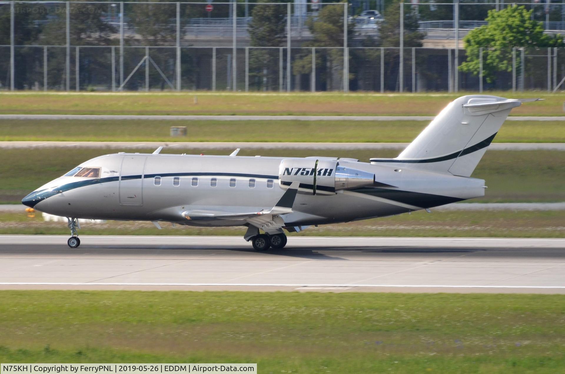 N75KH, 2002 Bombardier Challenger 604 (CL-600-2B16) C/N 5550, 75 Express Inc CL604 landing