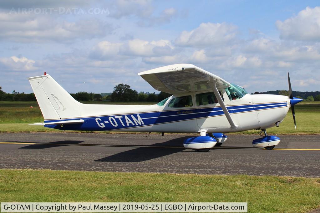 G-OTAM, 1974 Cessna 172M Skyhawk C/N 172-64098, Visiting Aircraft. Privately owned. Ex:-N29060.