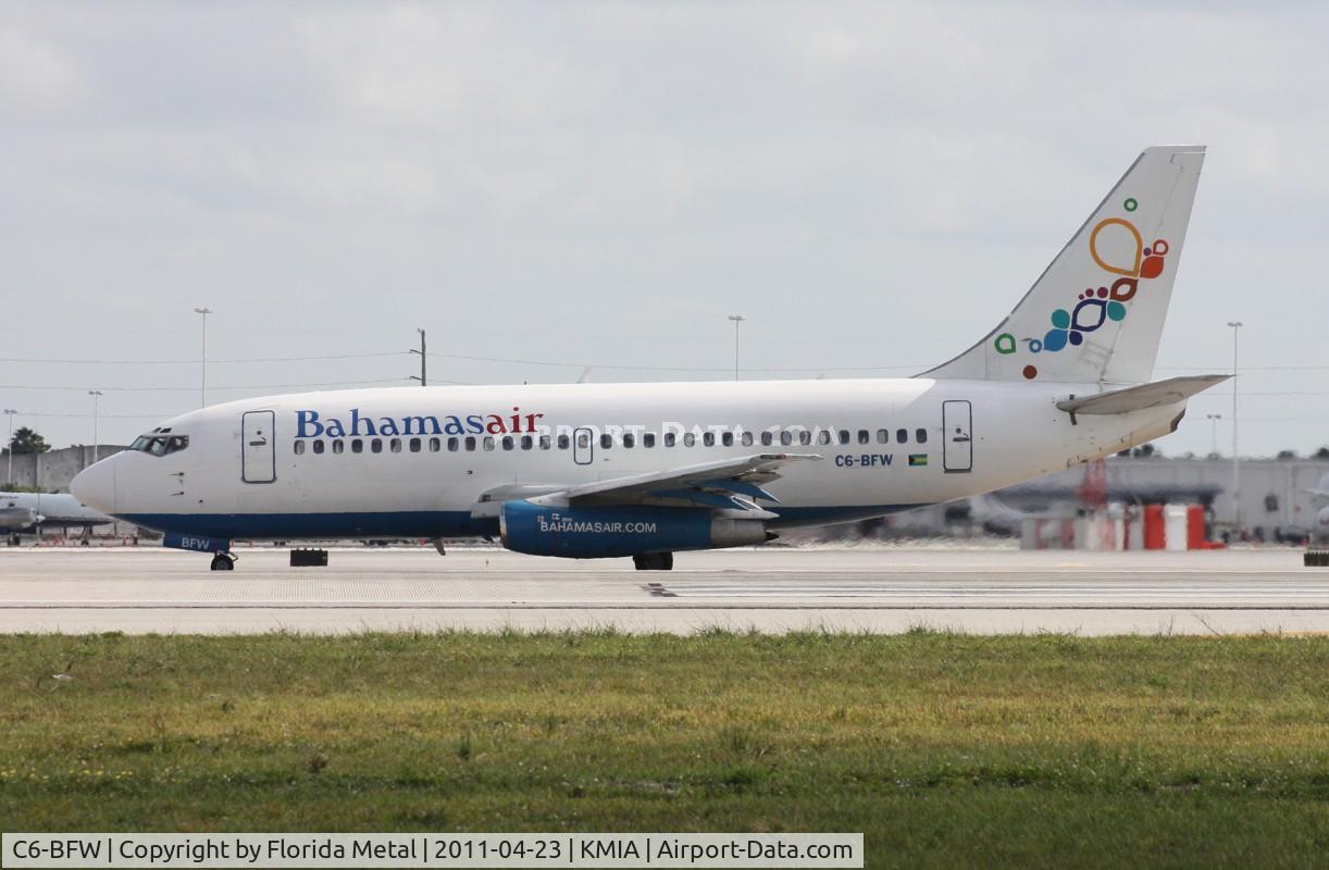 C6-BFW, 1982 Boeing 737-2K5 C/N 22601, MIA Spotting
