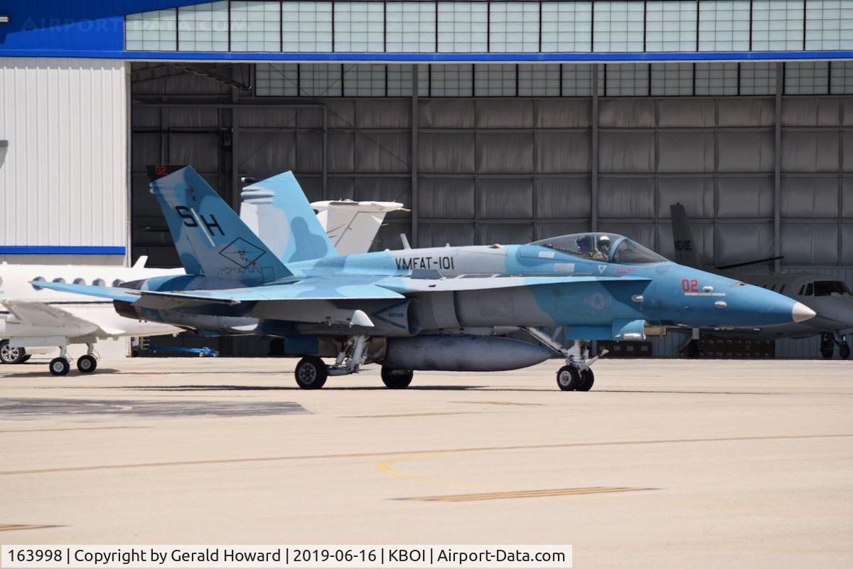 163998, 1989 McDonnell Douglas F/A-18C Hornet C/N 0880/C146, VMFAT-101 