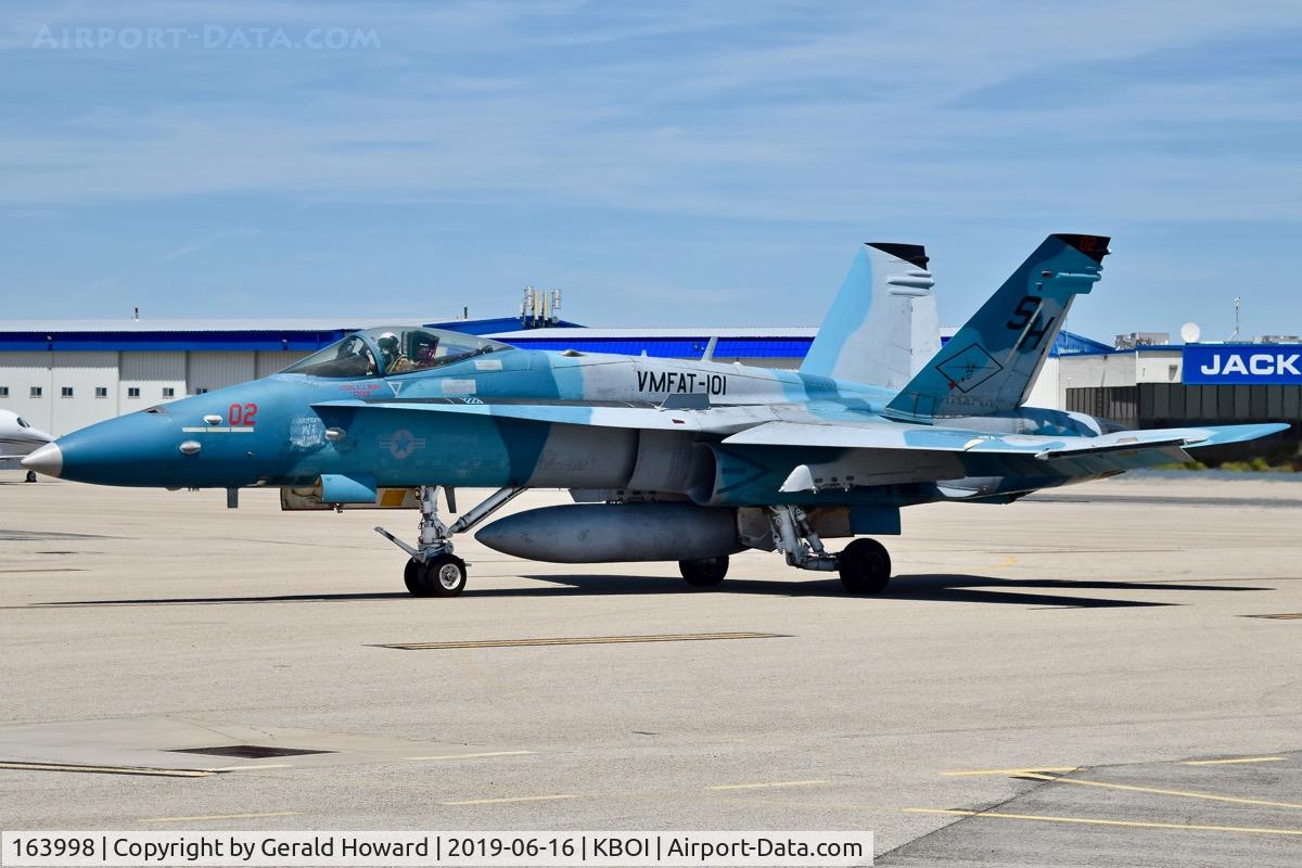 163998, 1989 McDonnell Douglas F/A-18C Hornet C/N 0880/C146, VMFAT-101 