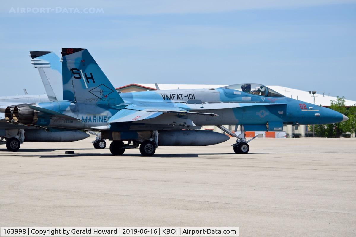 163998, 1989 McDonnell Douglas F/A-18C Hornet C/N 0880/C146, VMFAT-101 
