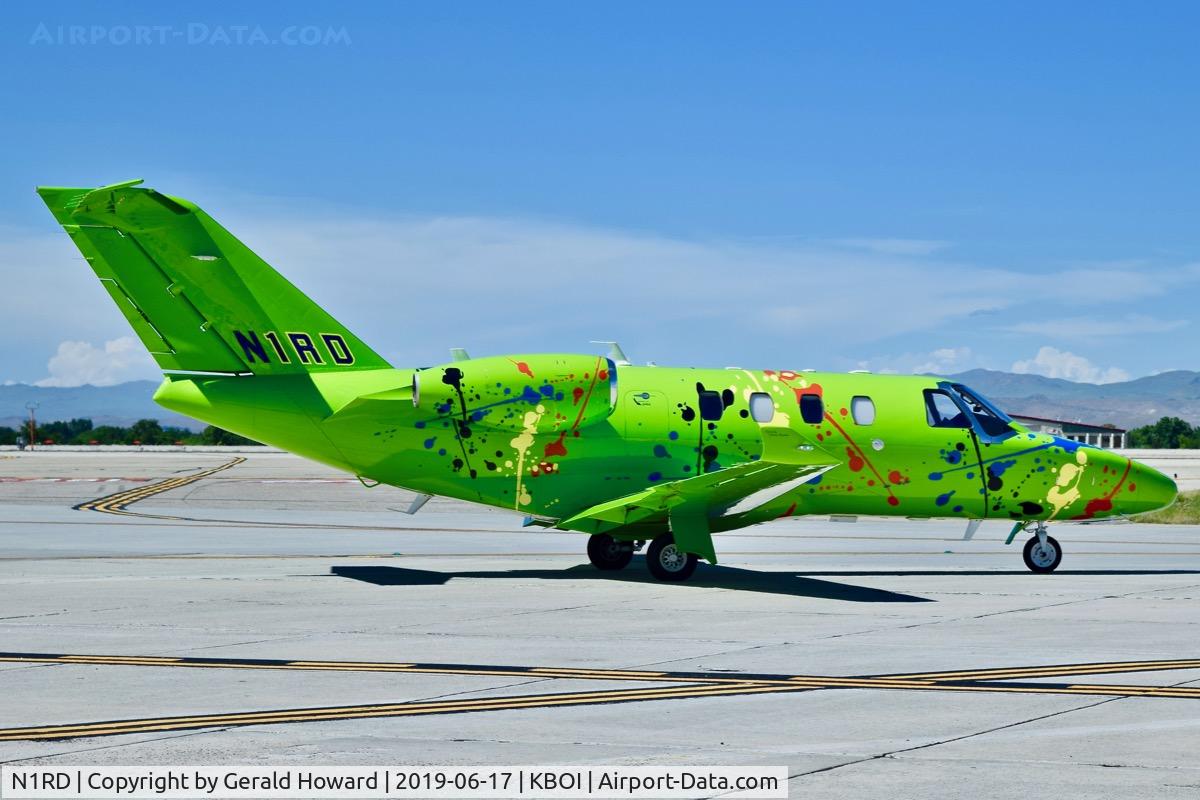 N1RD, 2013 Cessna 525 Citation M2 C/N 525-0813, Taxiing on Bravo.