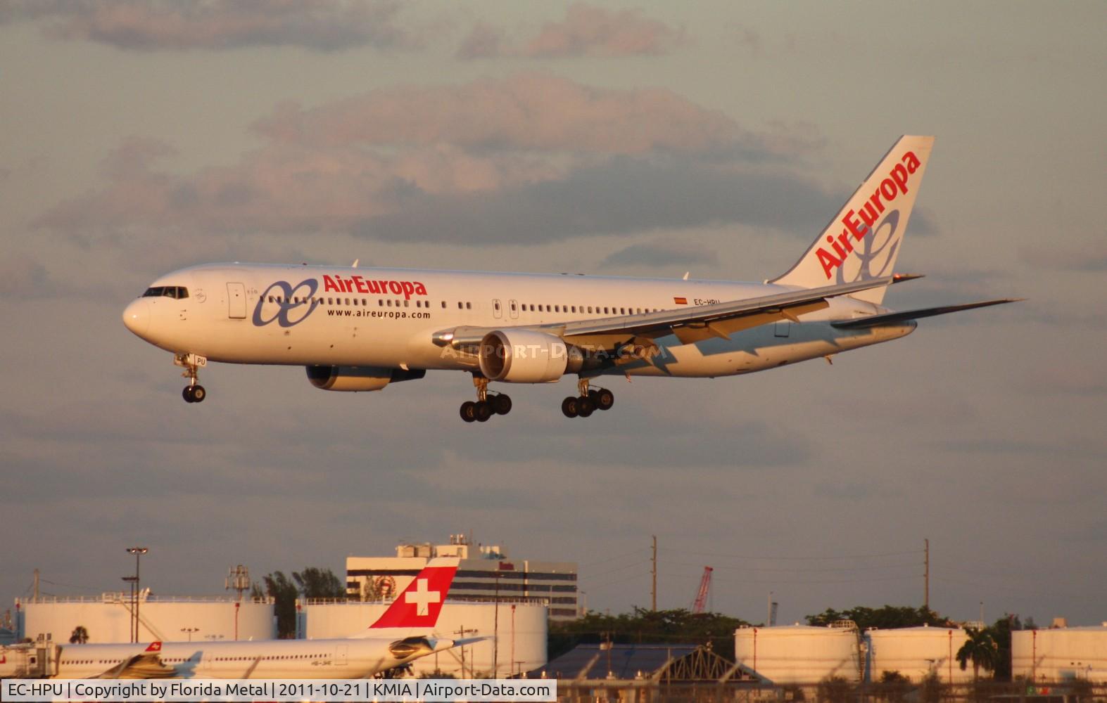 EC-HPU, 2001 Boeing 767-3Q8/ER C/N 30048, MIA Spotting 2011