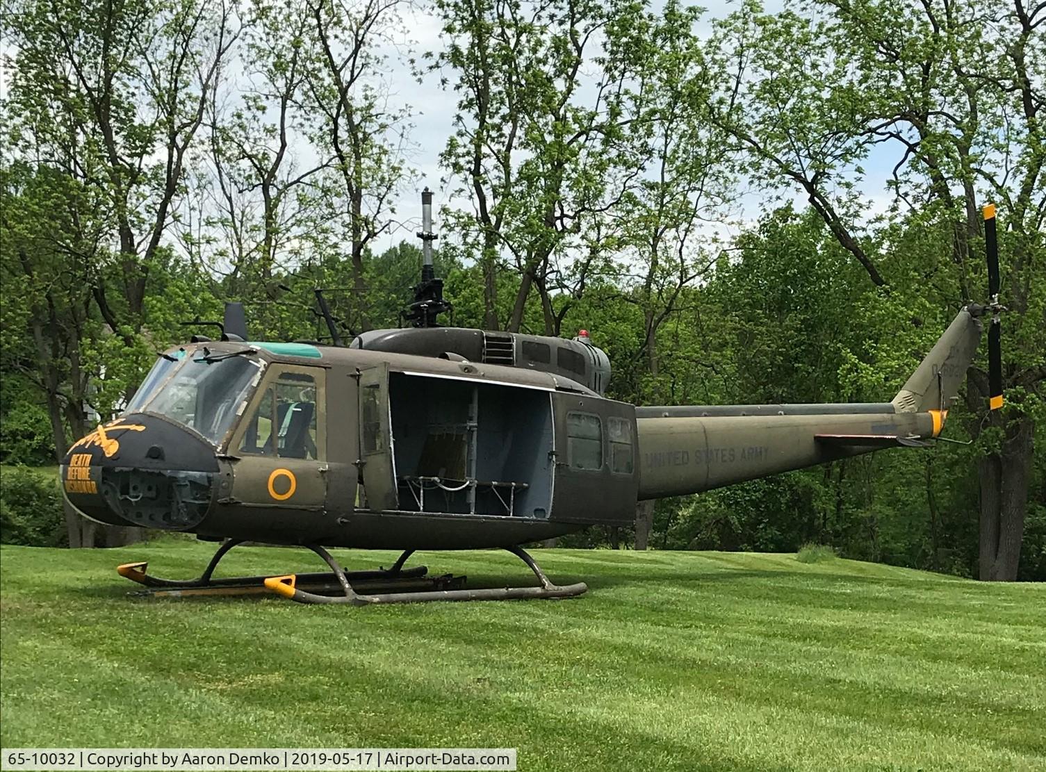 65-10032, 1965 Bell UH-1H Iroquois C/N 5076, 65-10032 with the main rotor system removed.