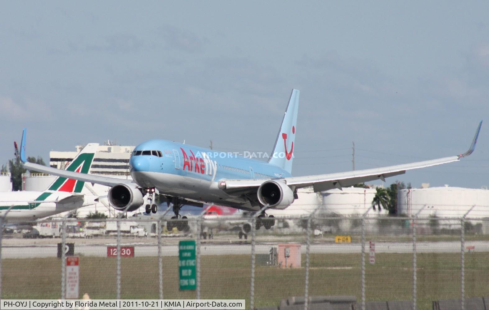PH-OYJ, 2000 Boeing 767-304 C/N 29384, MIA spotting