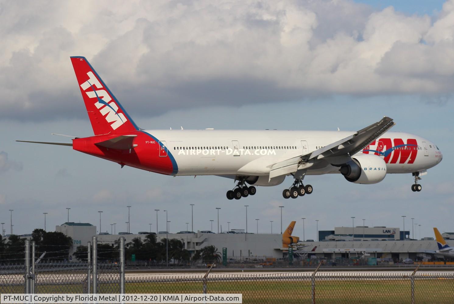 PT-MUC, 2008 Boeing 777-32W/ER C/N 37666, MIA spotting