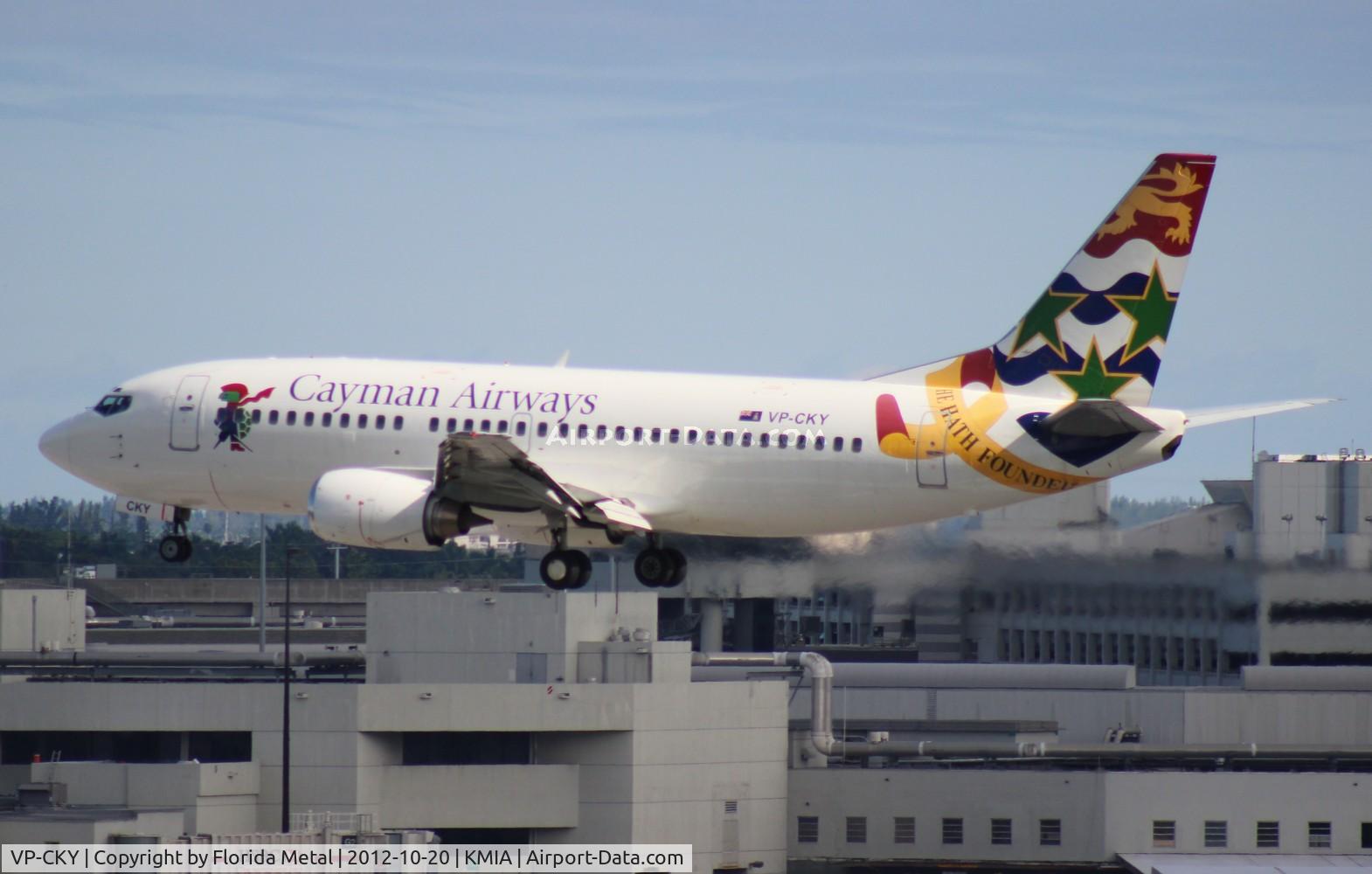 VP-CKY, 1992 Boeing 737-3Q8 C/N 26282, MIA spotting
