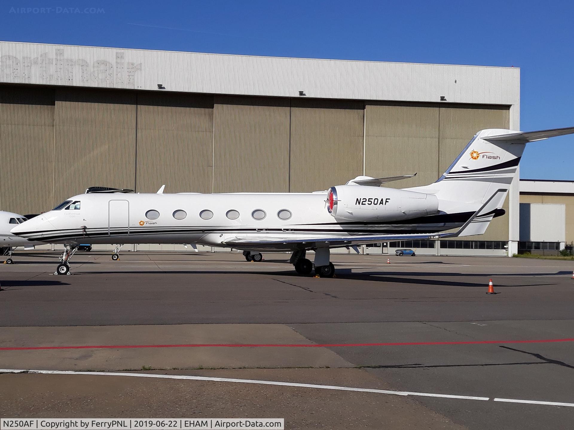 N250AF, 2012 Gulfstream Aerospace GIV-X (G450) C/N 4261, G4 resting at AMS apron