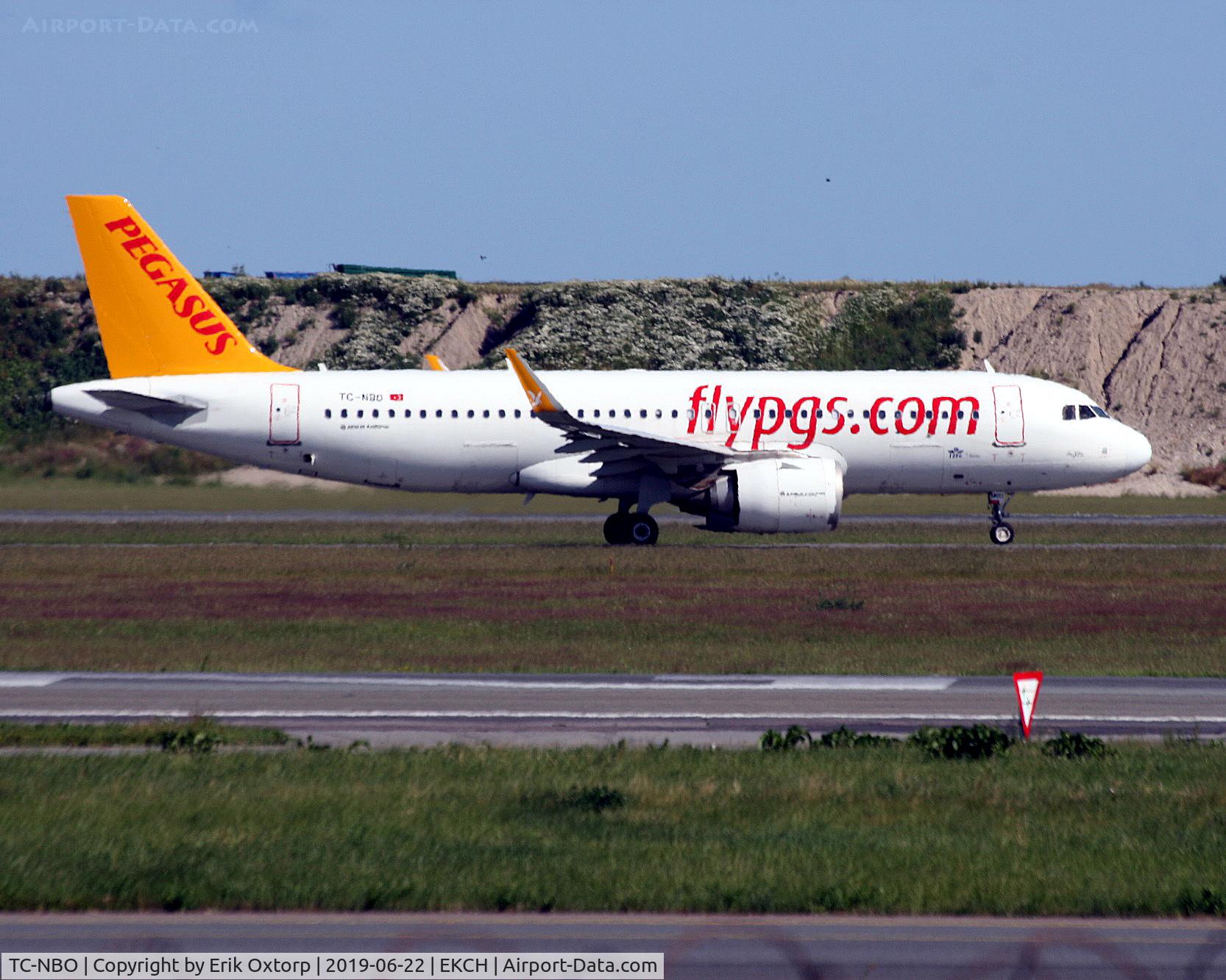 TC-NBO, 2017 Airbus A320-251N C/N 8048, TC-NBO taxi for takeoff rw 04R