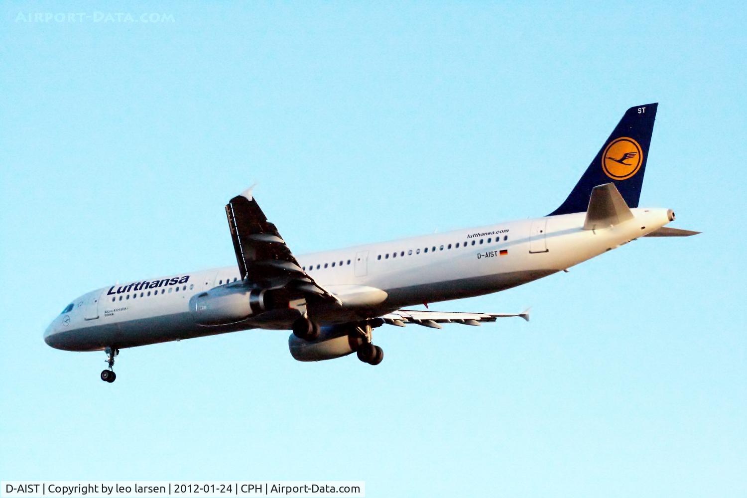 D-AIST, 2009 Airbus A321-231 C/N 4005, Copenhagen 24.1.2012