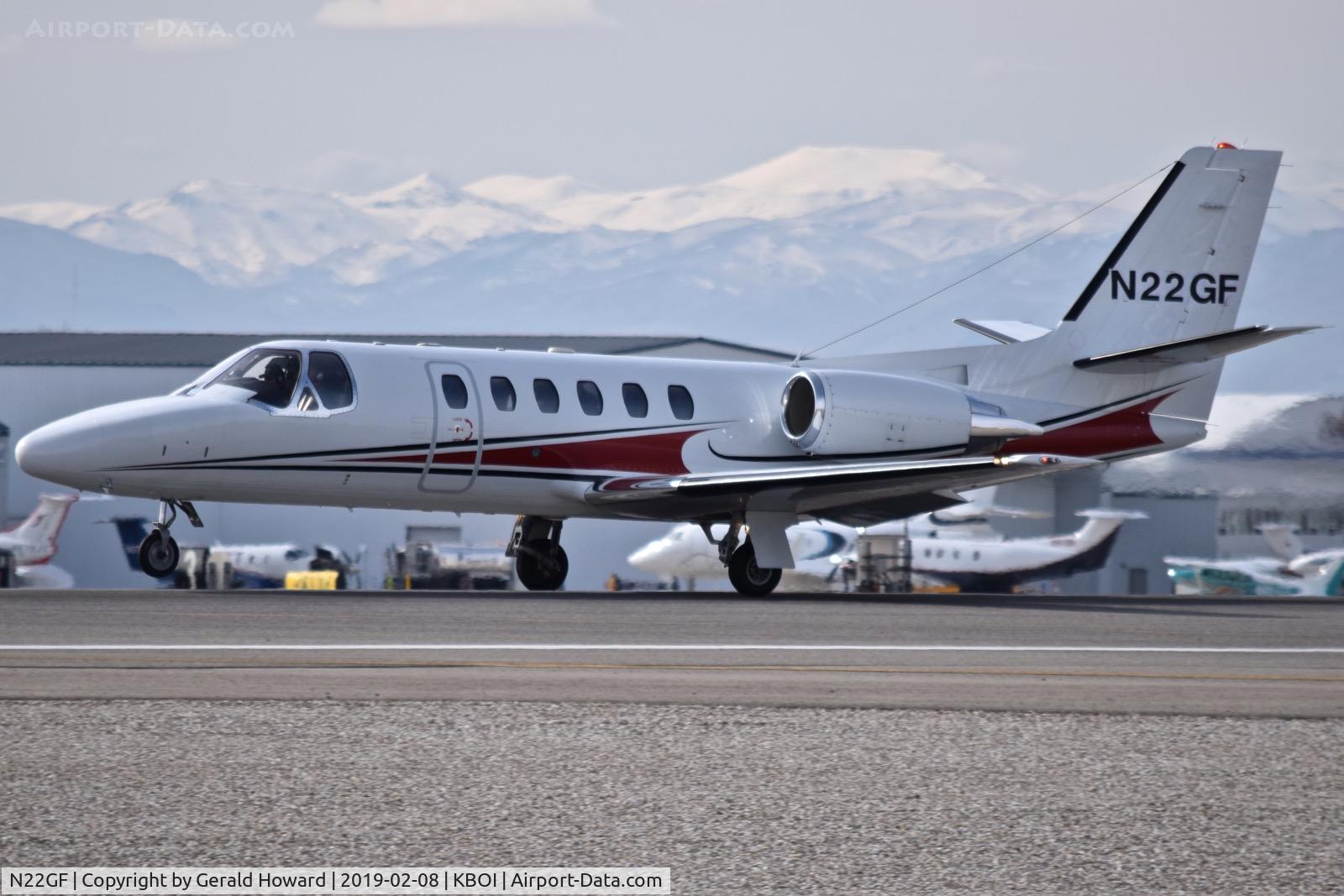 N22GF, 2004 Cessna 550 Citation Bravo C/N 550-1077, Starting take off roll from RWY 10L.