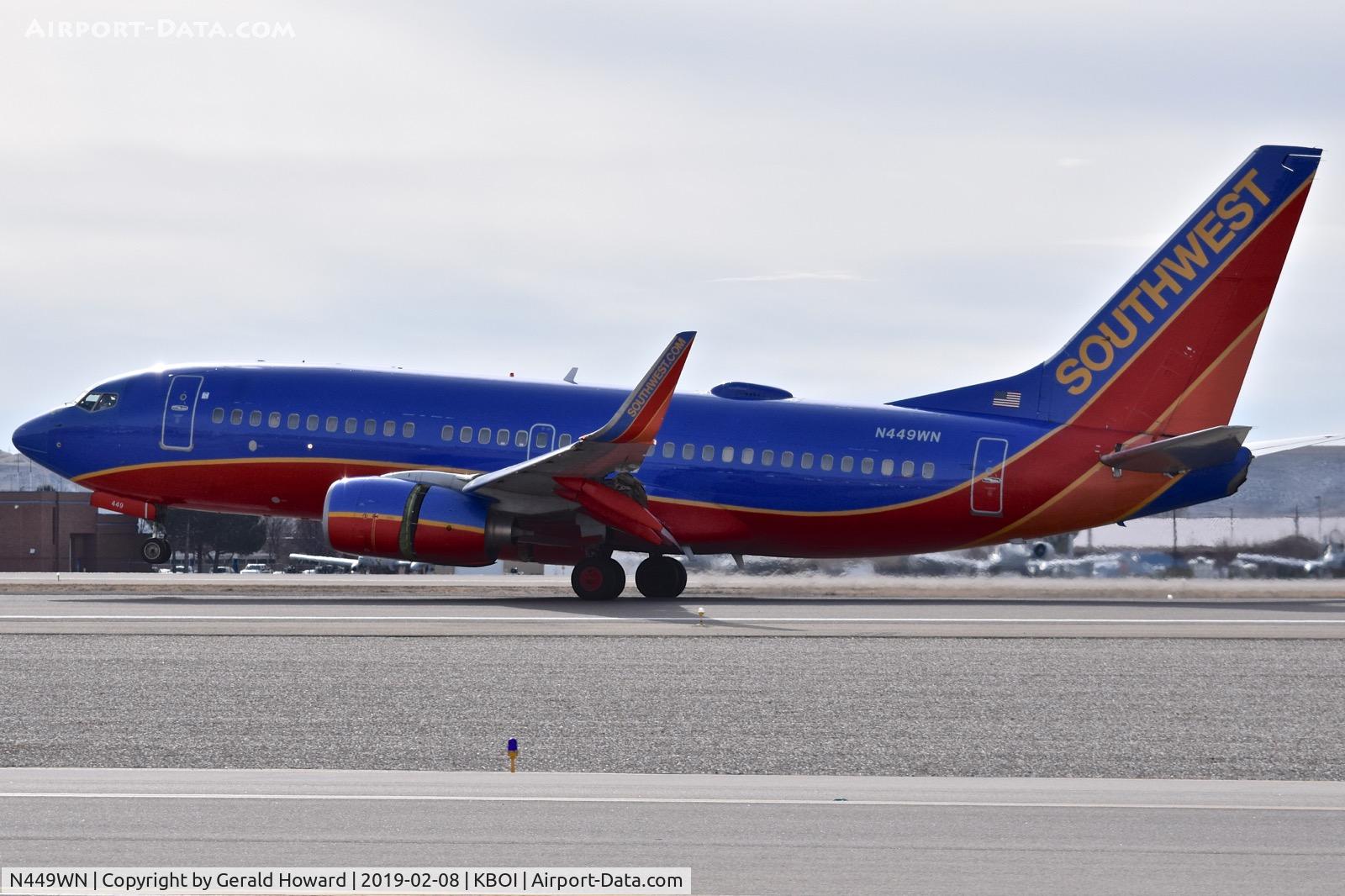 N449WN, 2003 Boeing 737-7H4 C/N 32469, Landing roll out.