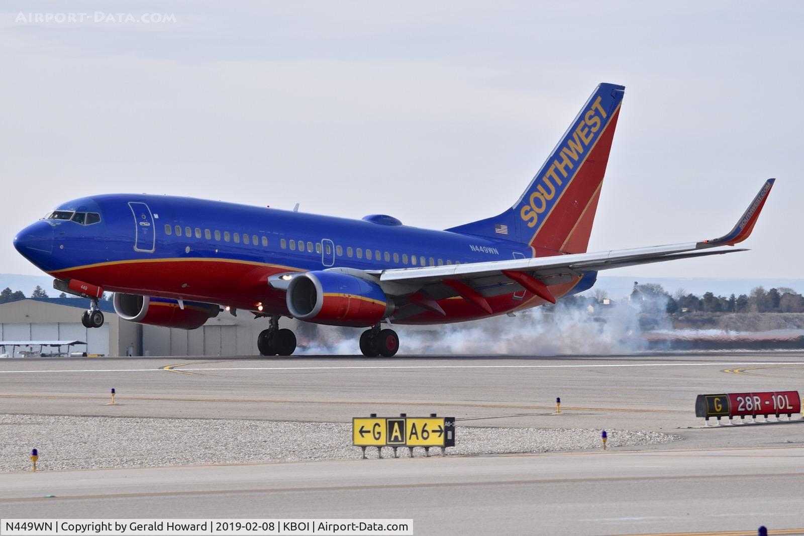 N449WN, 2003 Boeing 737-7H4 C/N 32469, Landing RWY 10L.