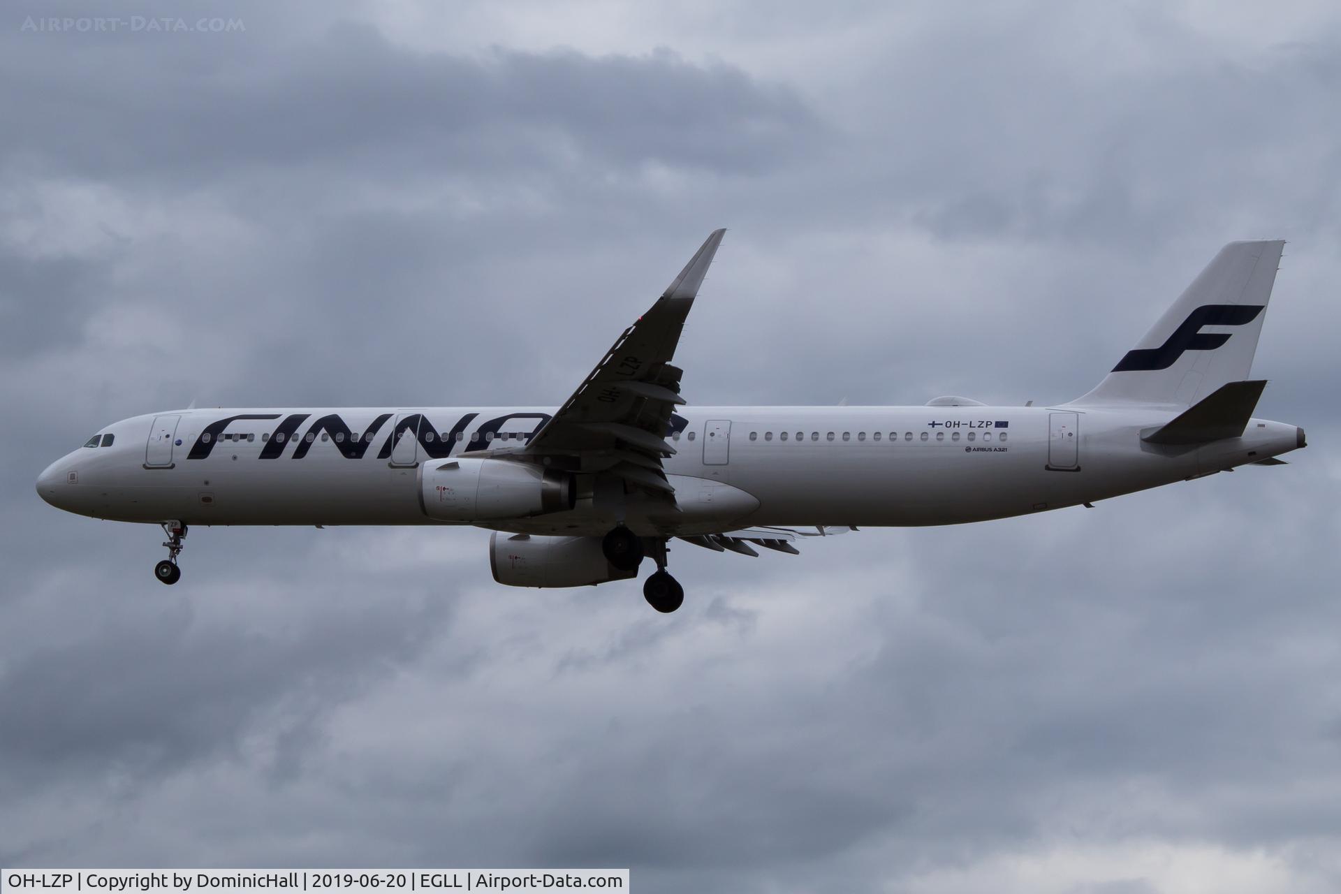 OH-LZP, 2017 Airbus A321-231 C/N 7661, Landing RWY 27R