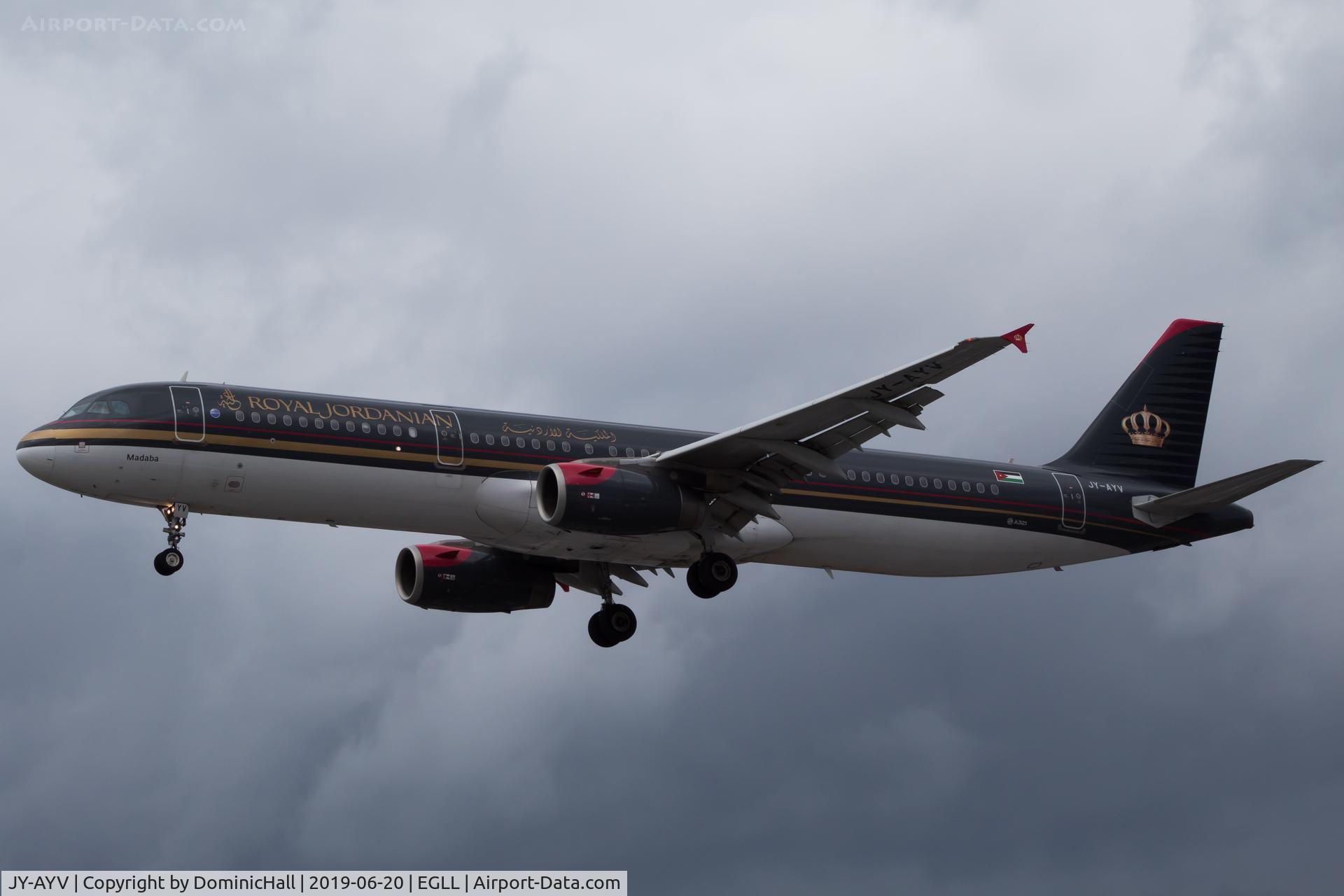 JY-AYV, 2012 Airbus A321-231 C/N 5177, Landing RWY 27R